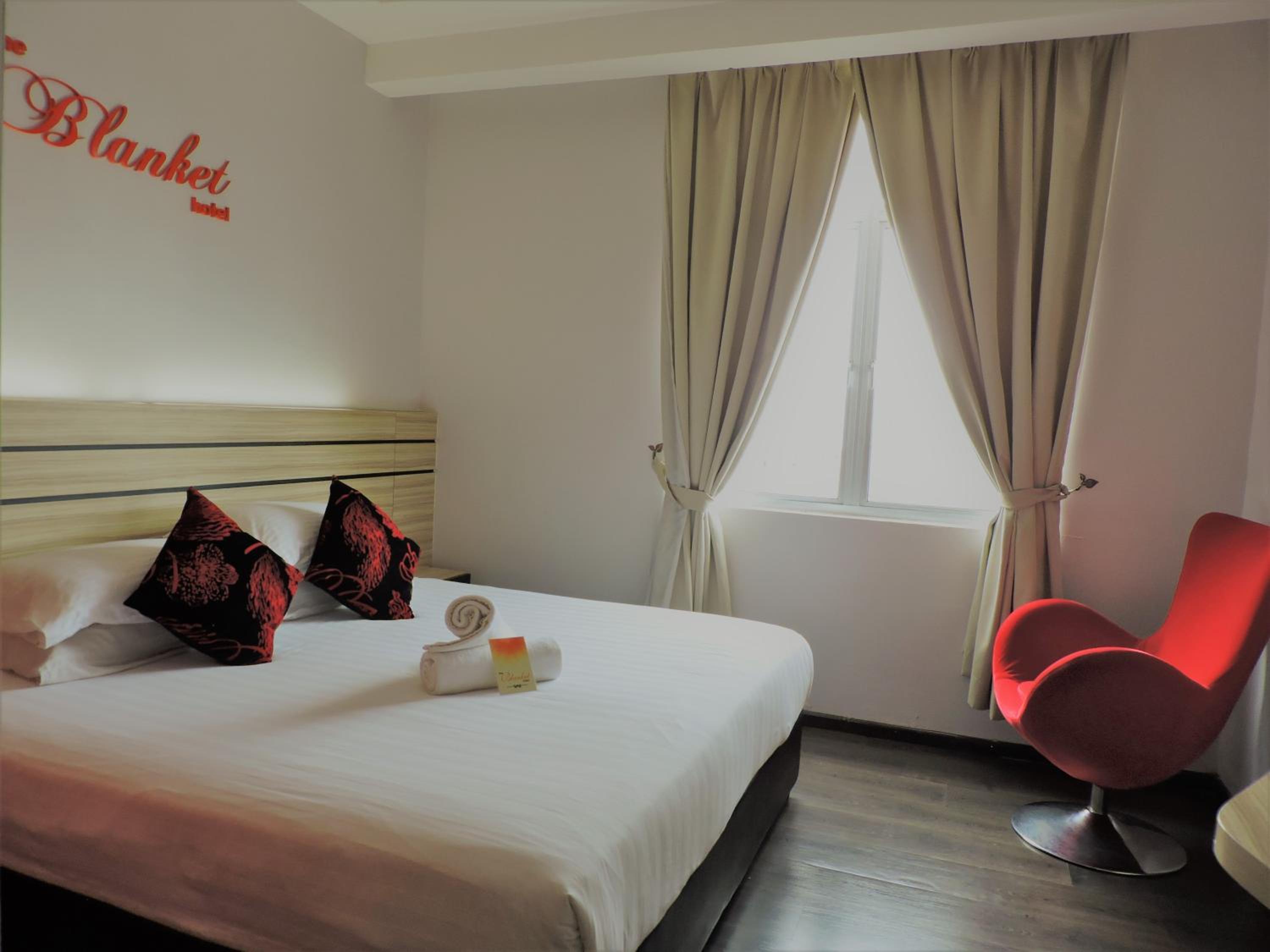 Deluxe King Room photo 1