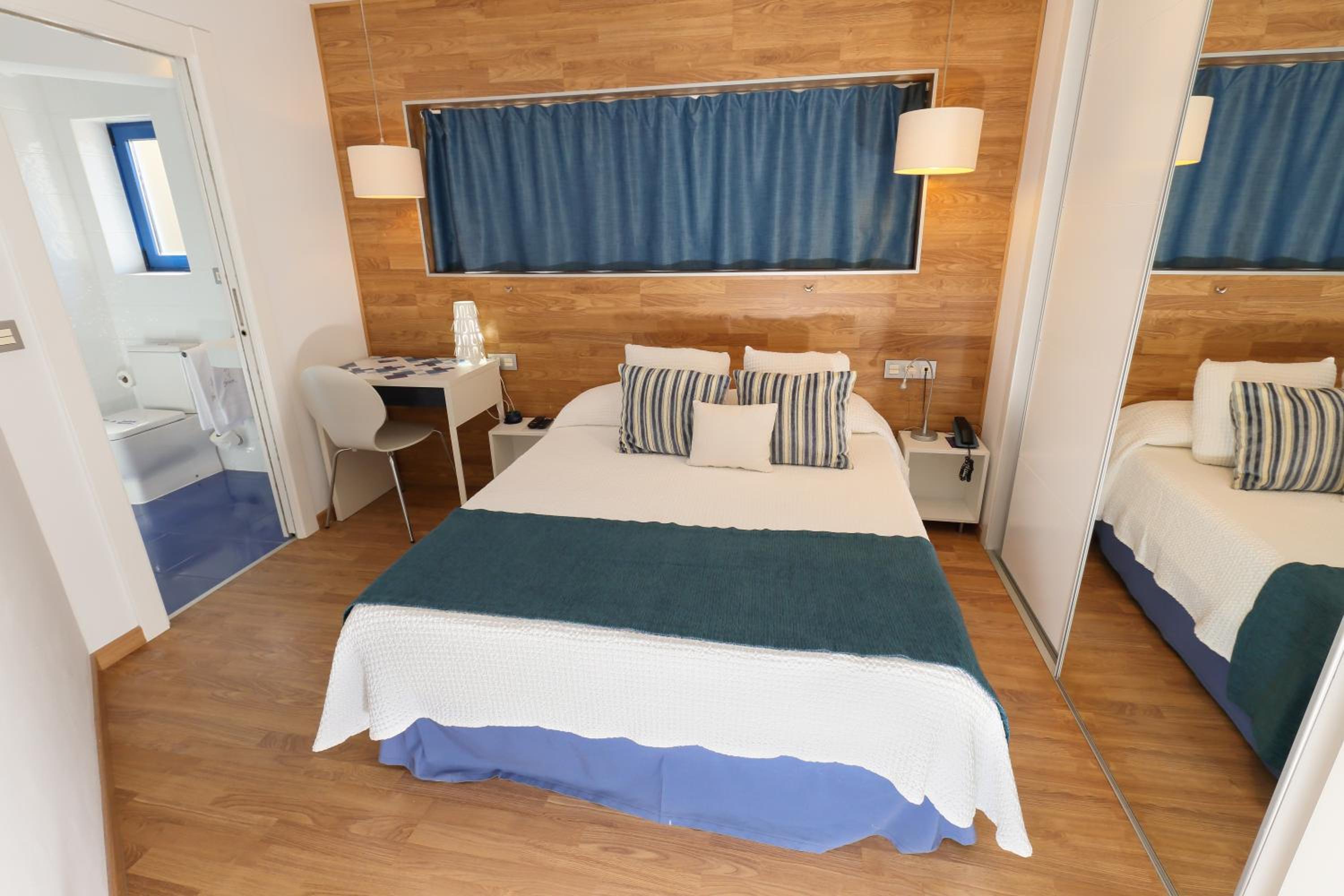 Double or Twin Room photo 2