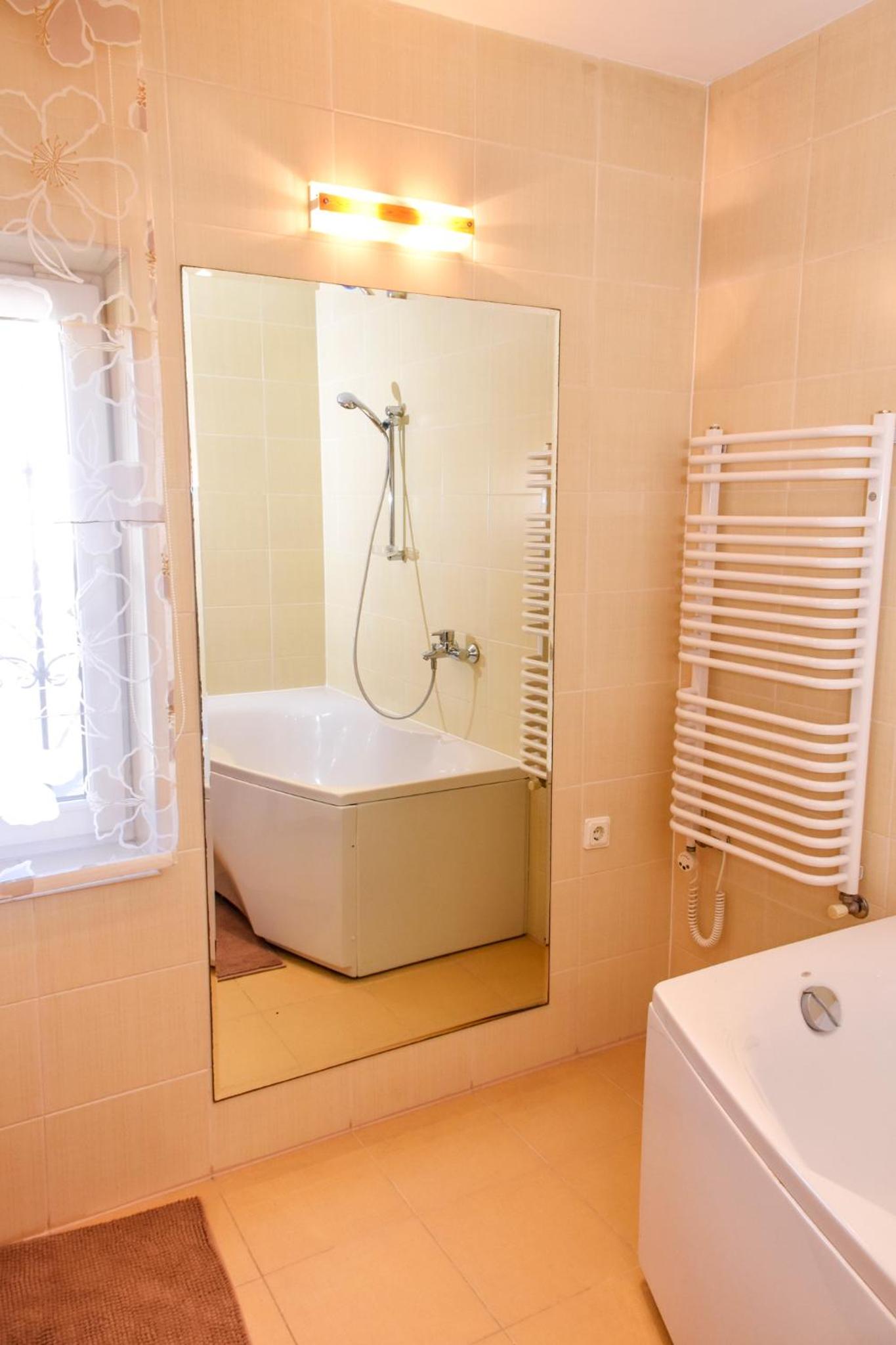 Three-Bedroom Apartment - Photo 9
