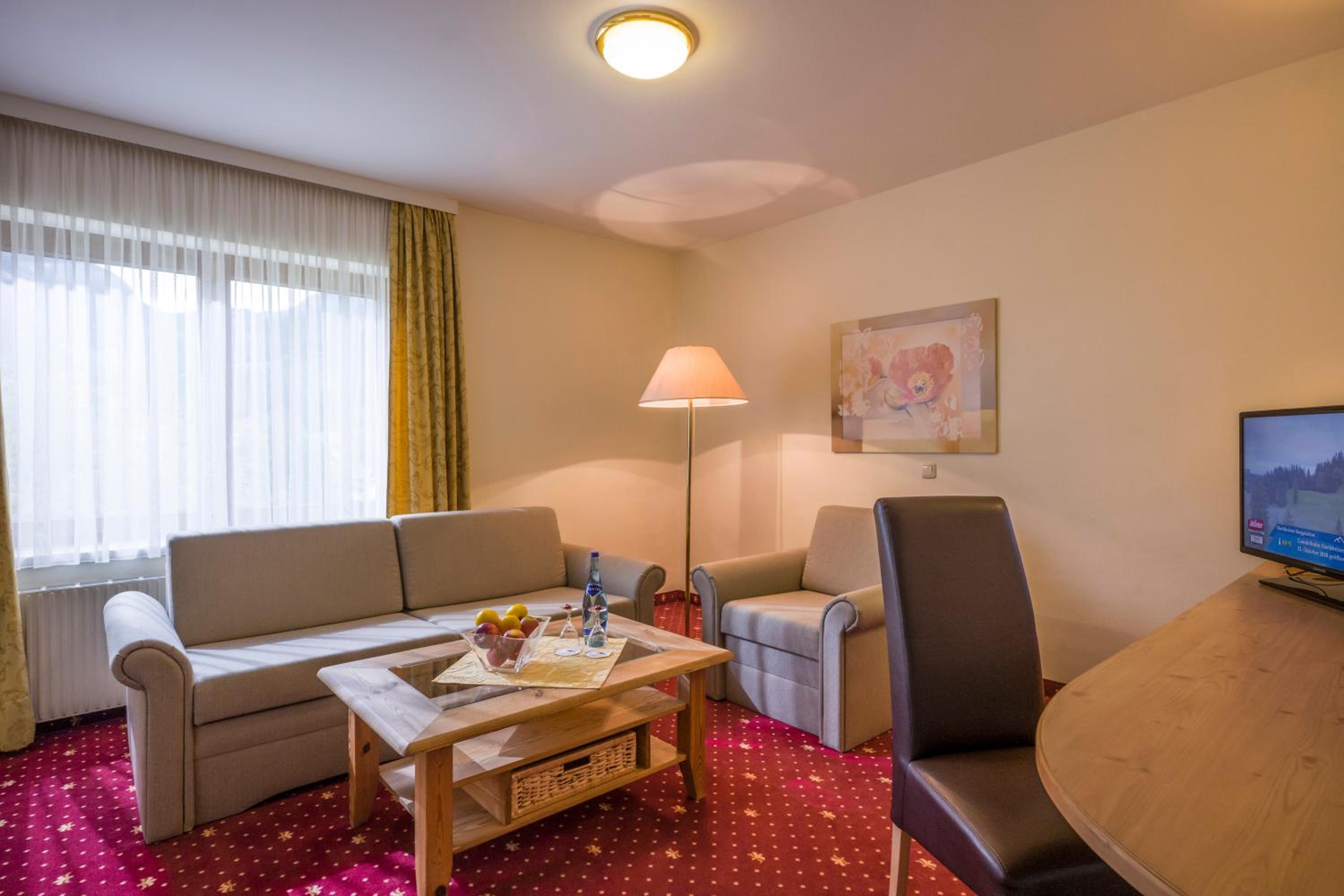 One-Bedroom Suite photo 3