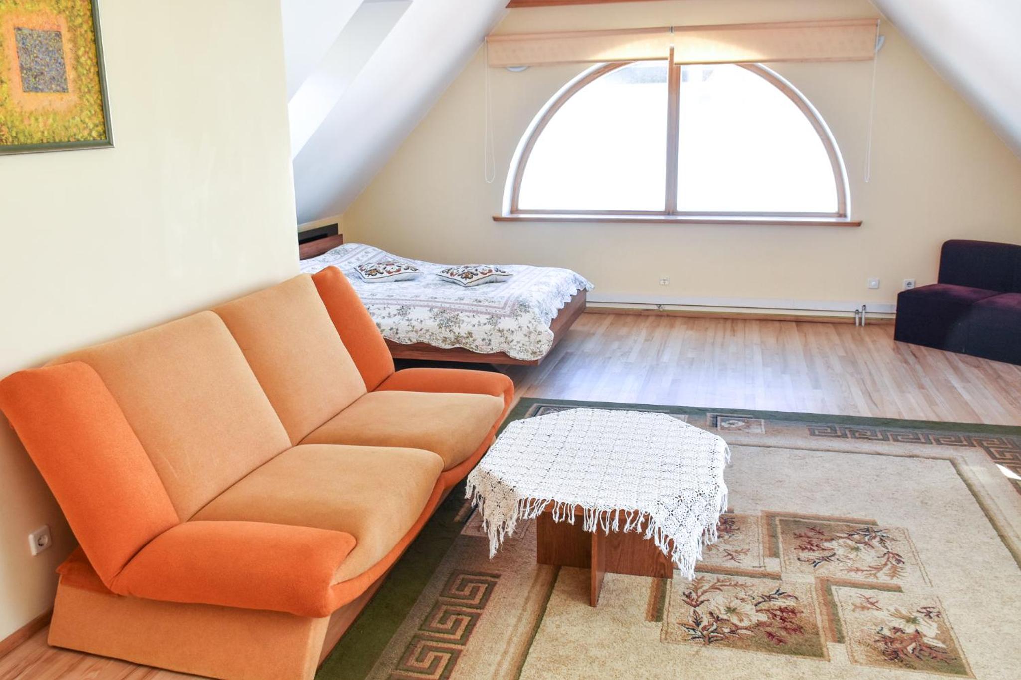 Family Room - Photo 3