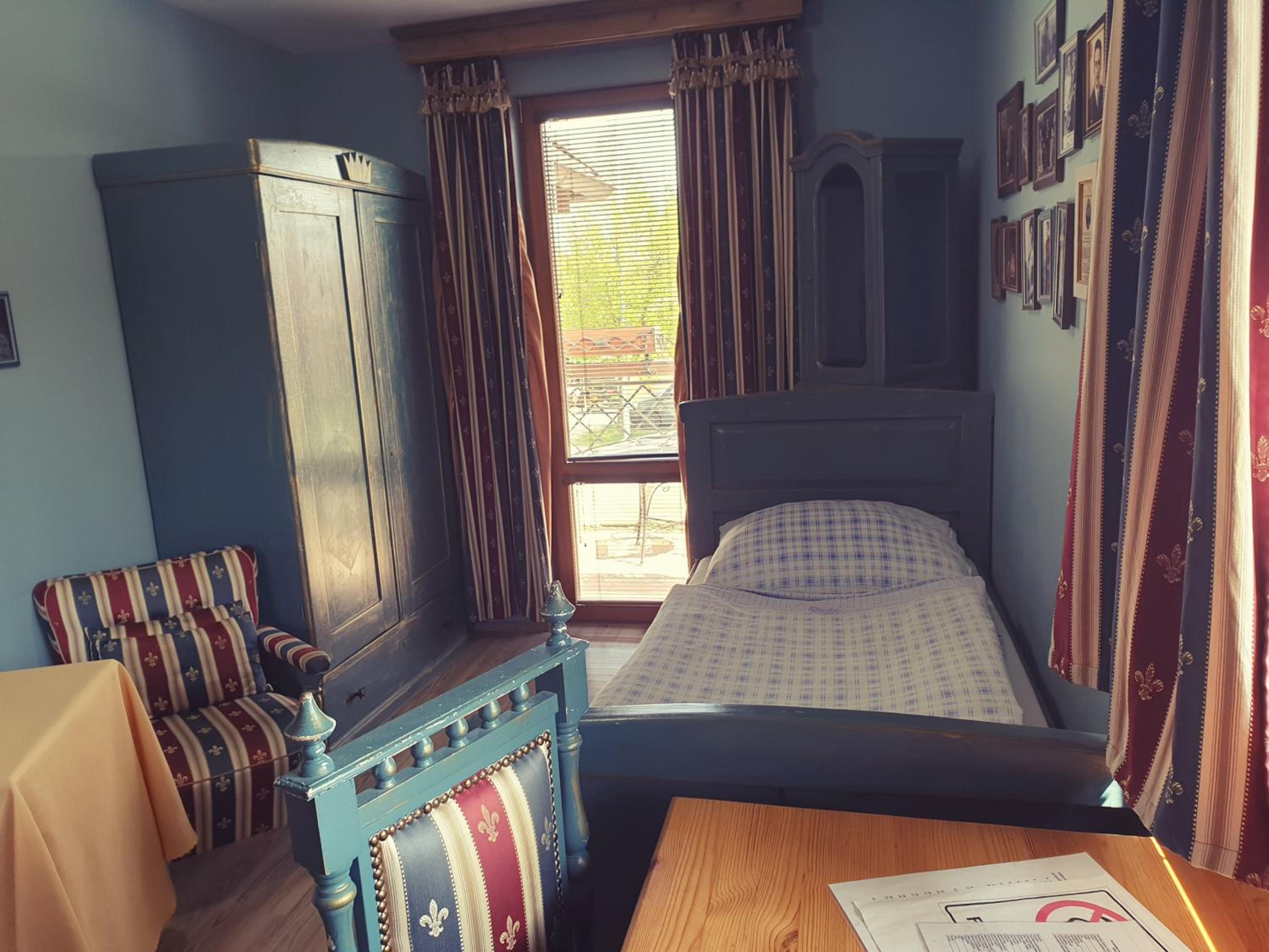 Single Room with Balcony photo 2