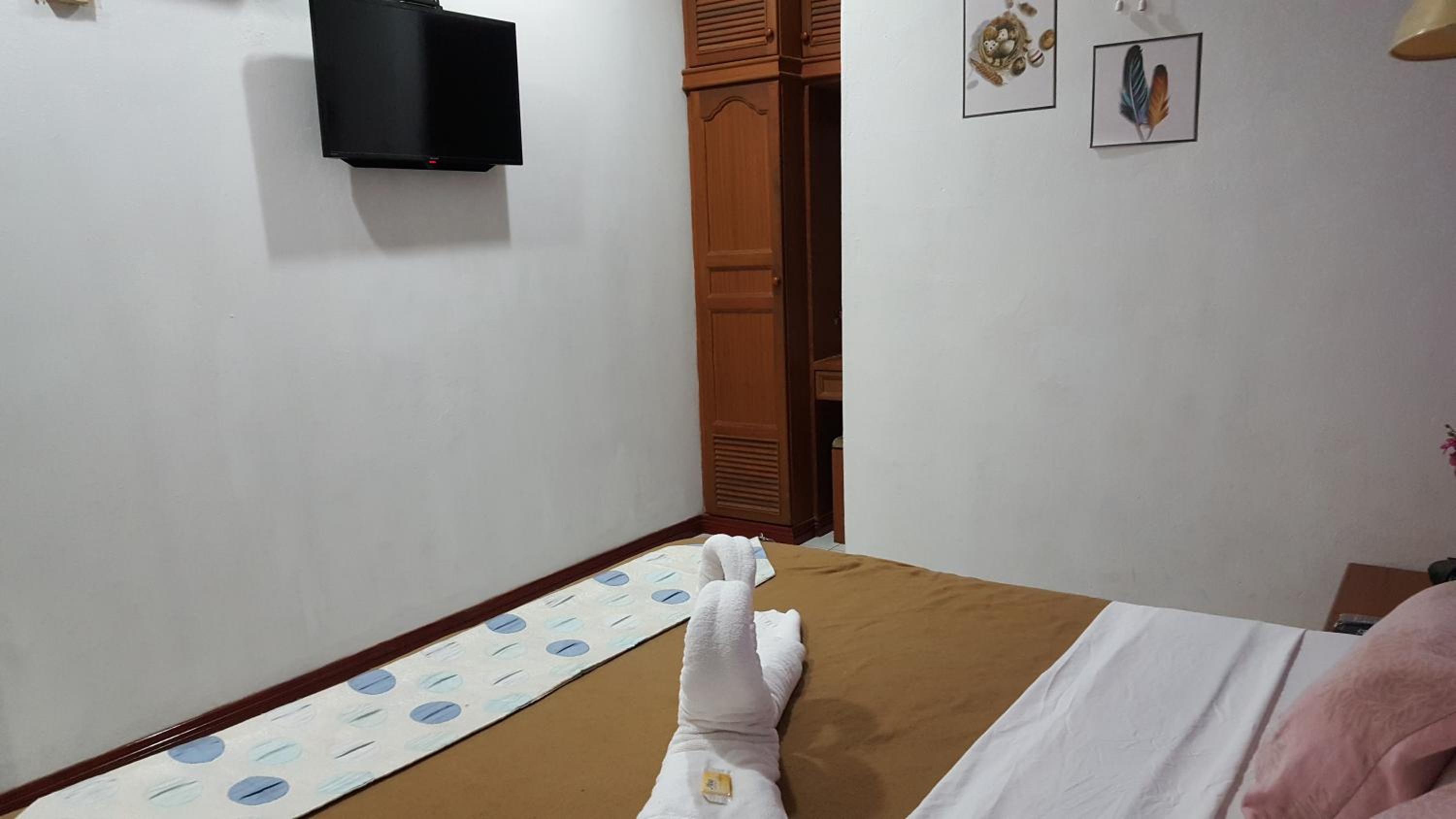 Standard Queen Room - Photo 2