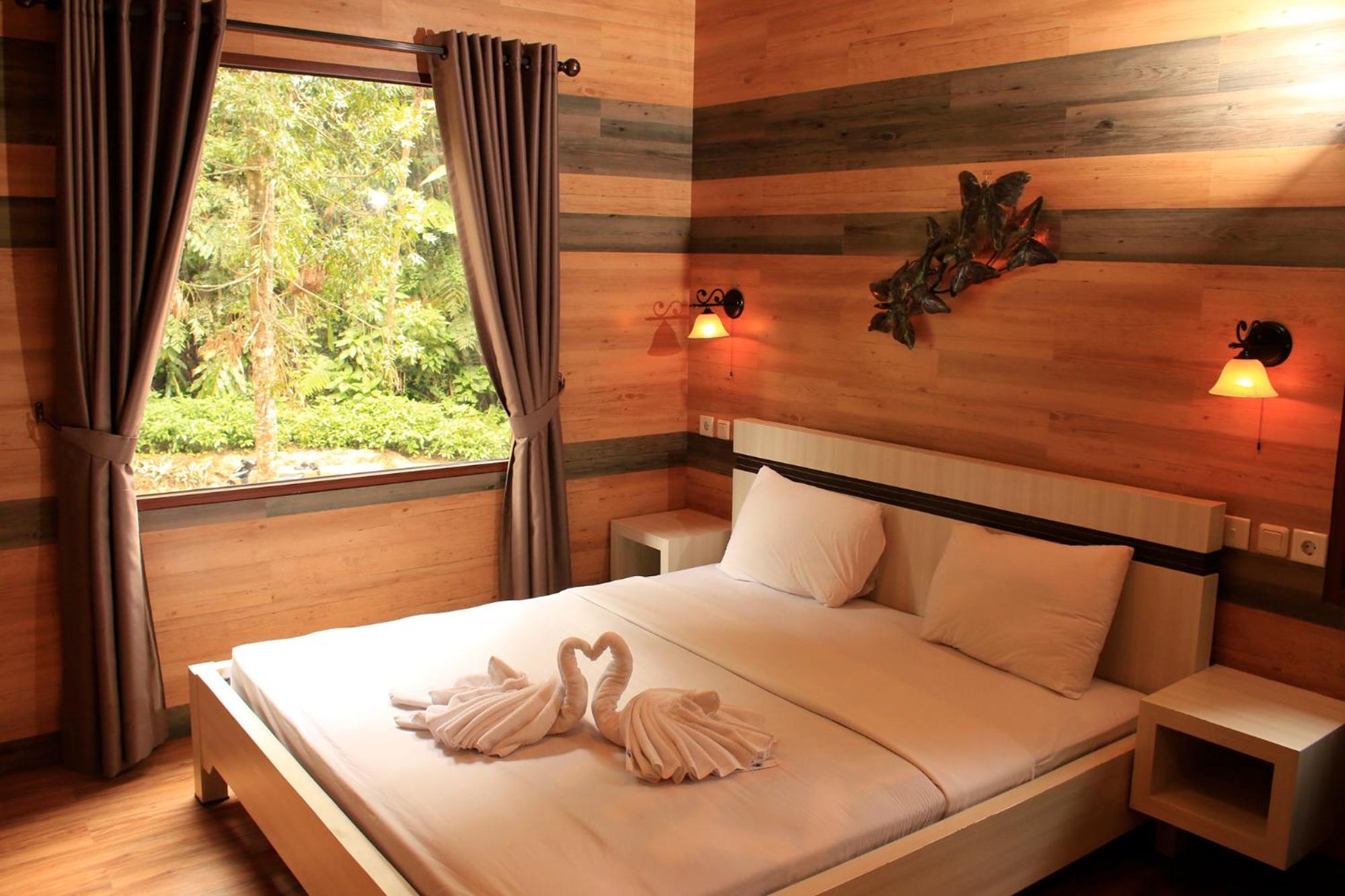 Tree House Two-Bedroom photo 1