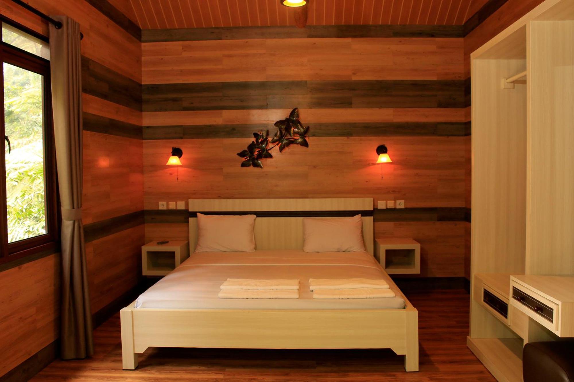 Tree House Two-Bedroom photo 2
