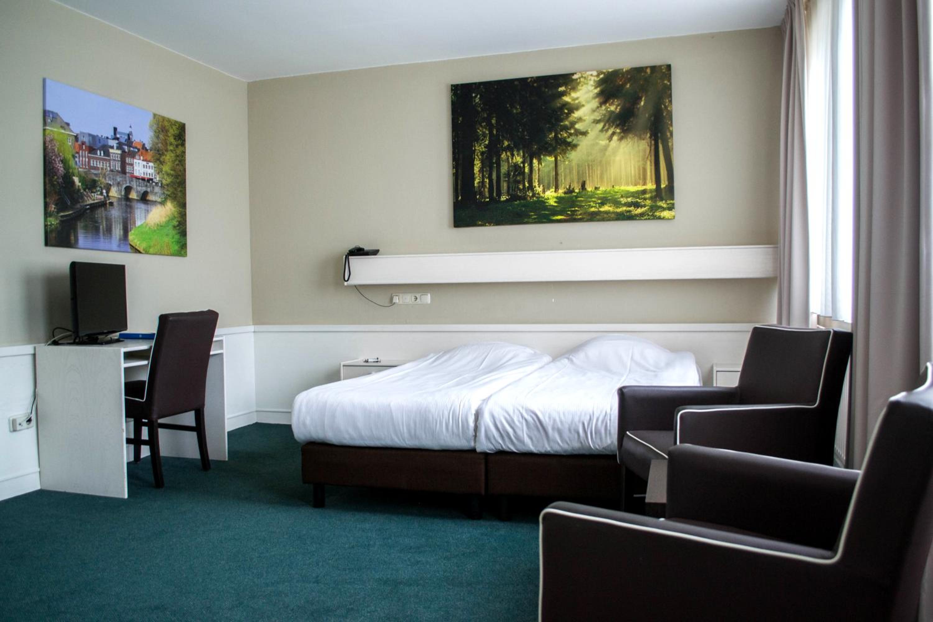 Standard Double Room with Shower photo 1