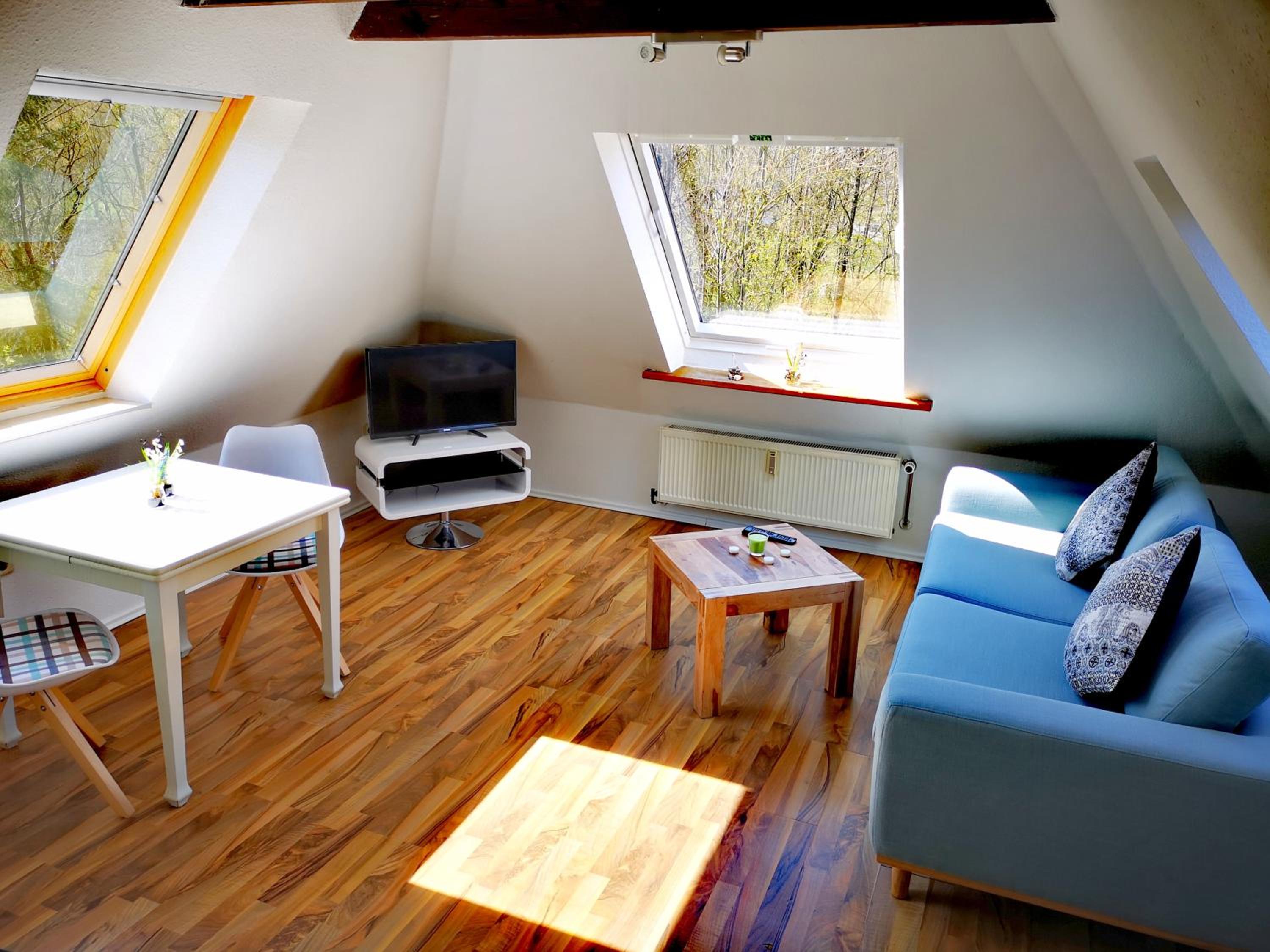 One-Bedroom Apartment with Lake View photo 1