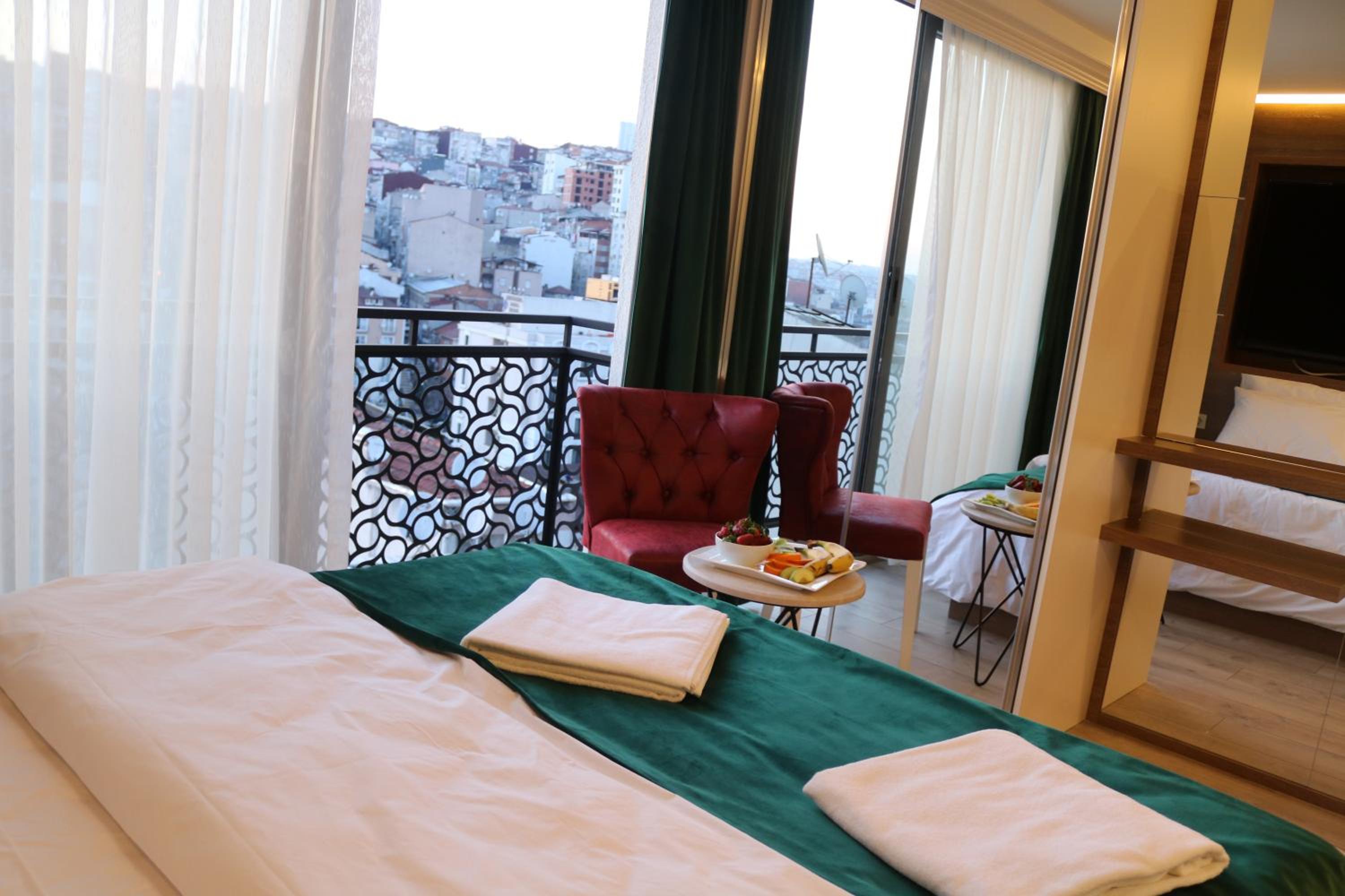 Superior Queen Room photo 3