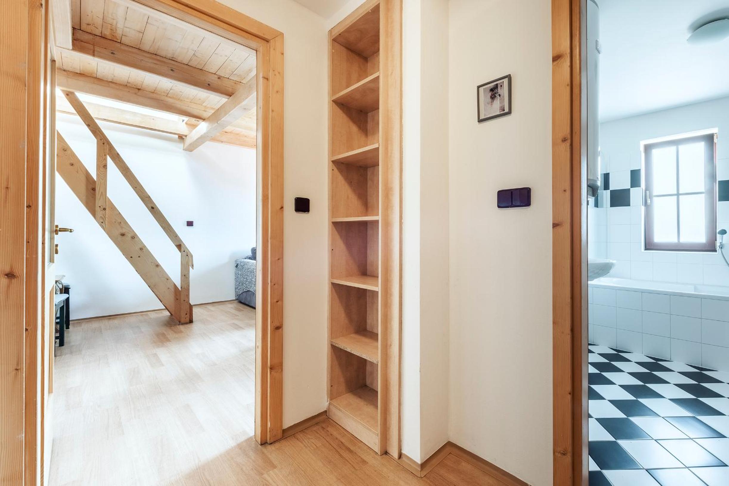 Apartment (8 Adults)