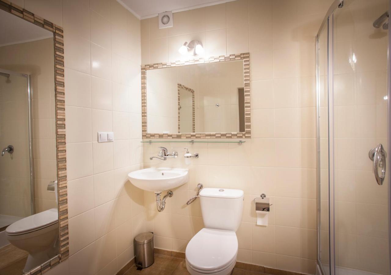 Double or Twin Room photo 2
