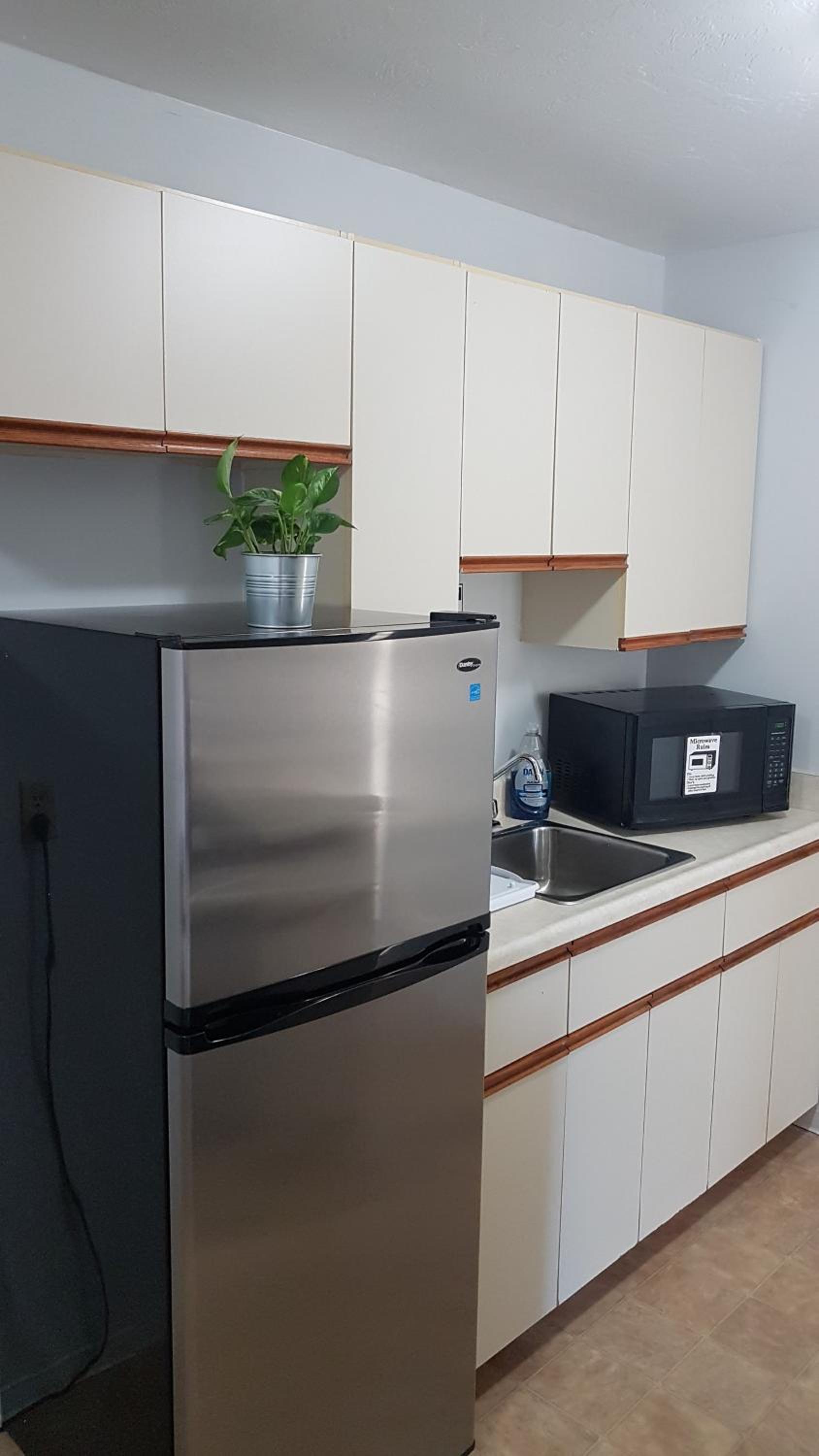 Two-Bedroom Suite - Photo 15