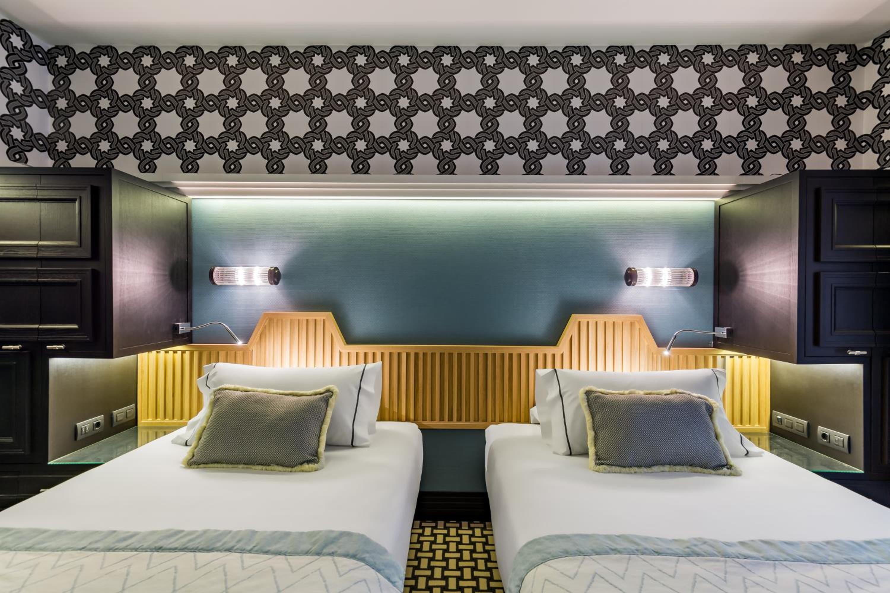 Double Room - Photo 8