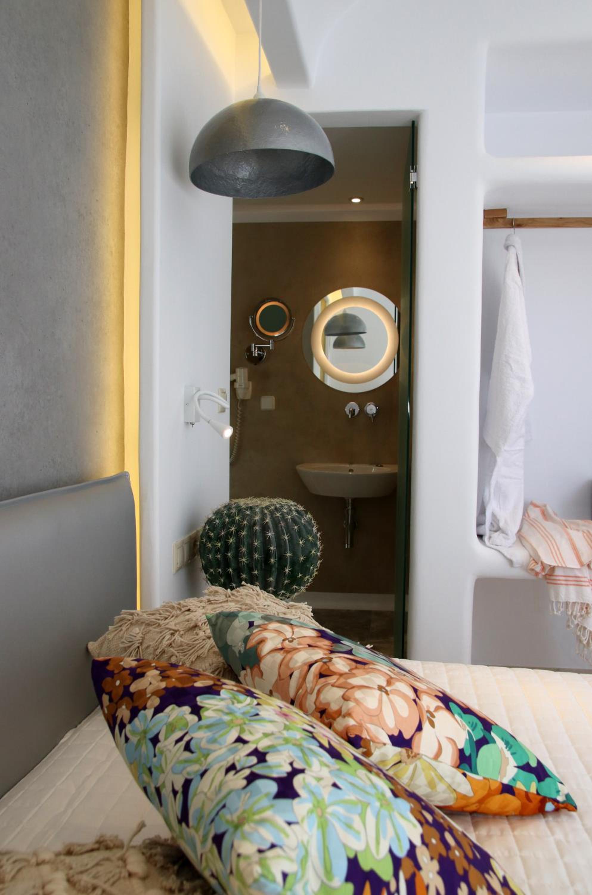 Superior suite with hot tub and partial view of the sea - Photo 5