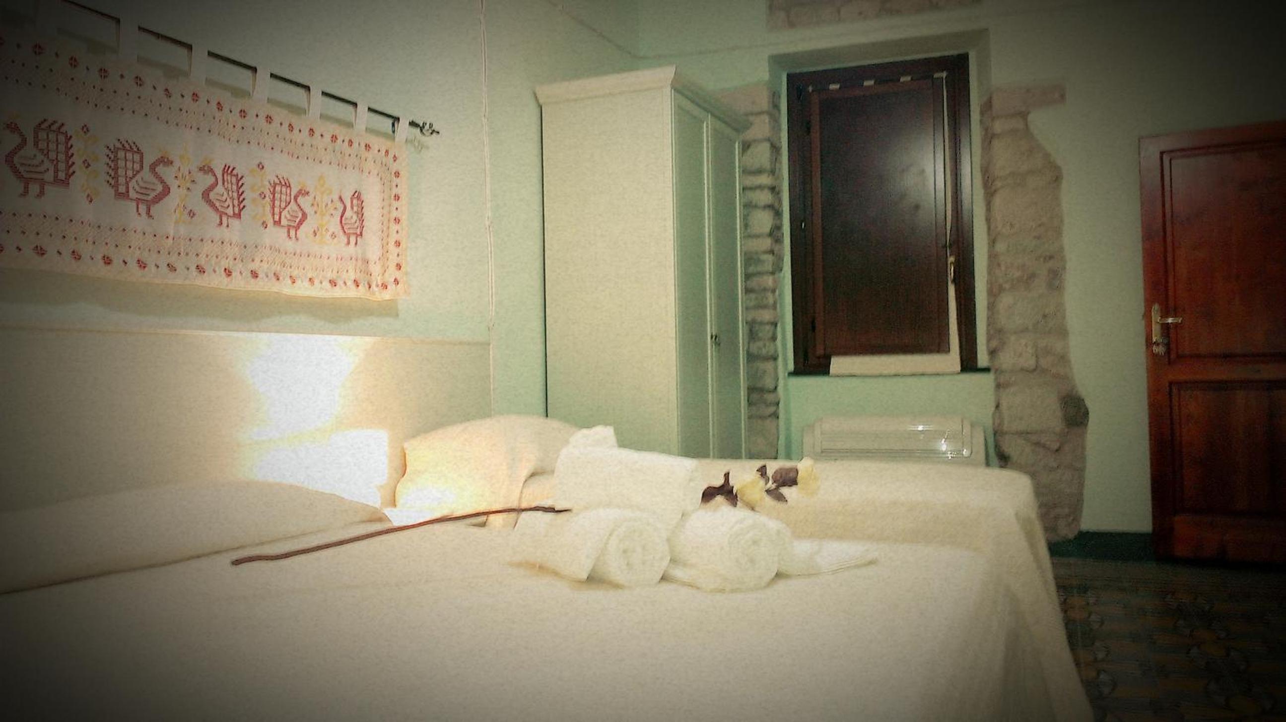 Triple Room - Photo 5