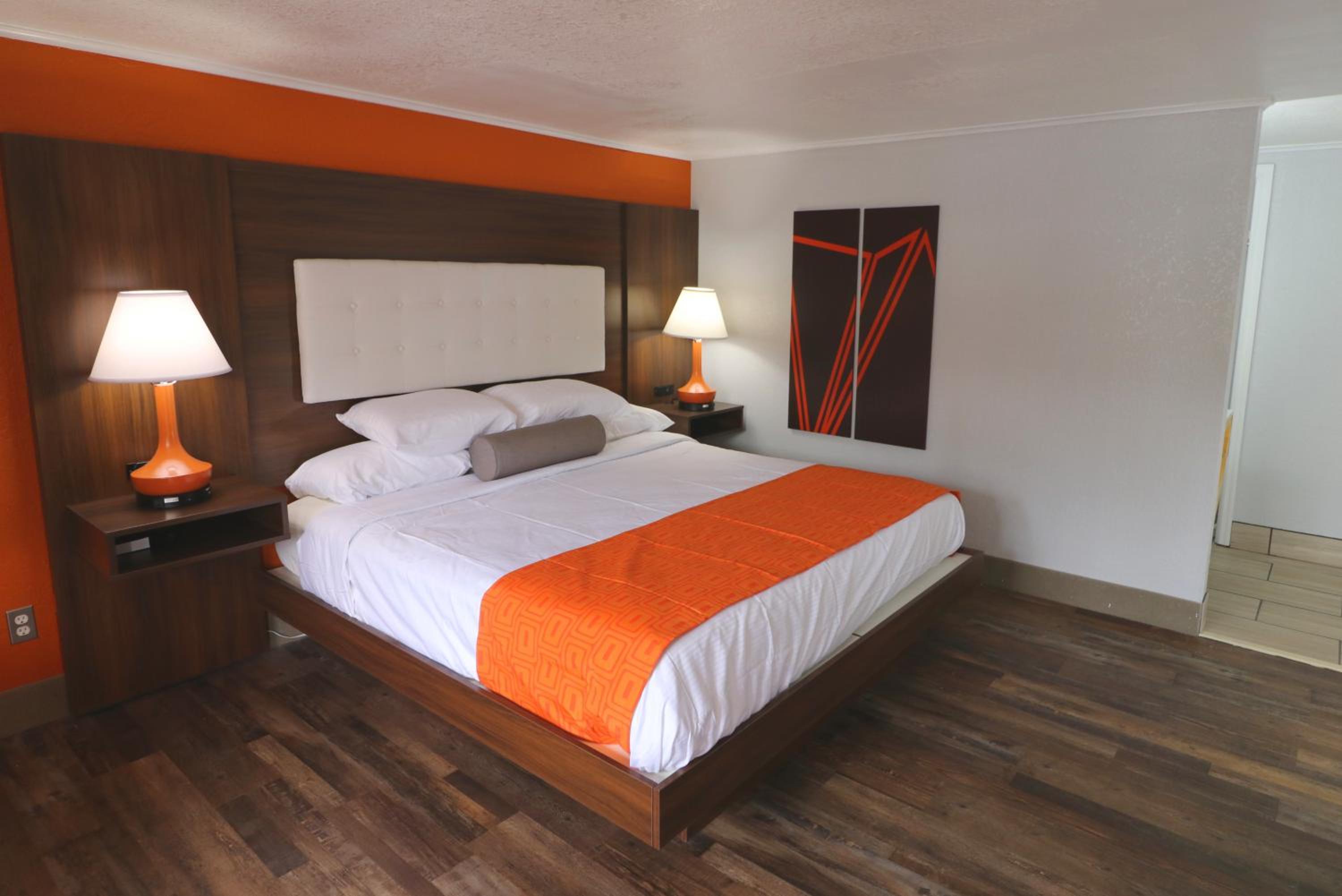 King Room - Mobility Access/Non-Smoking photo 2
