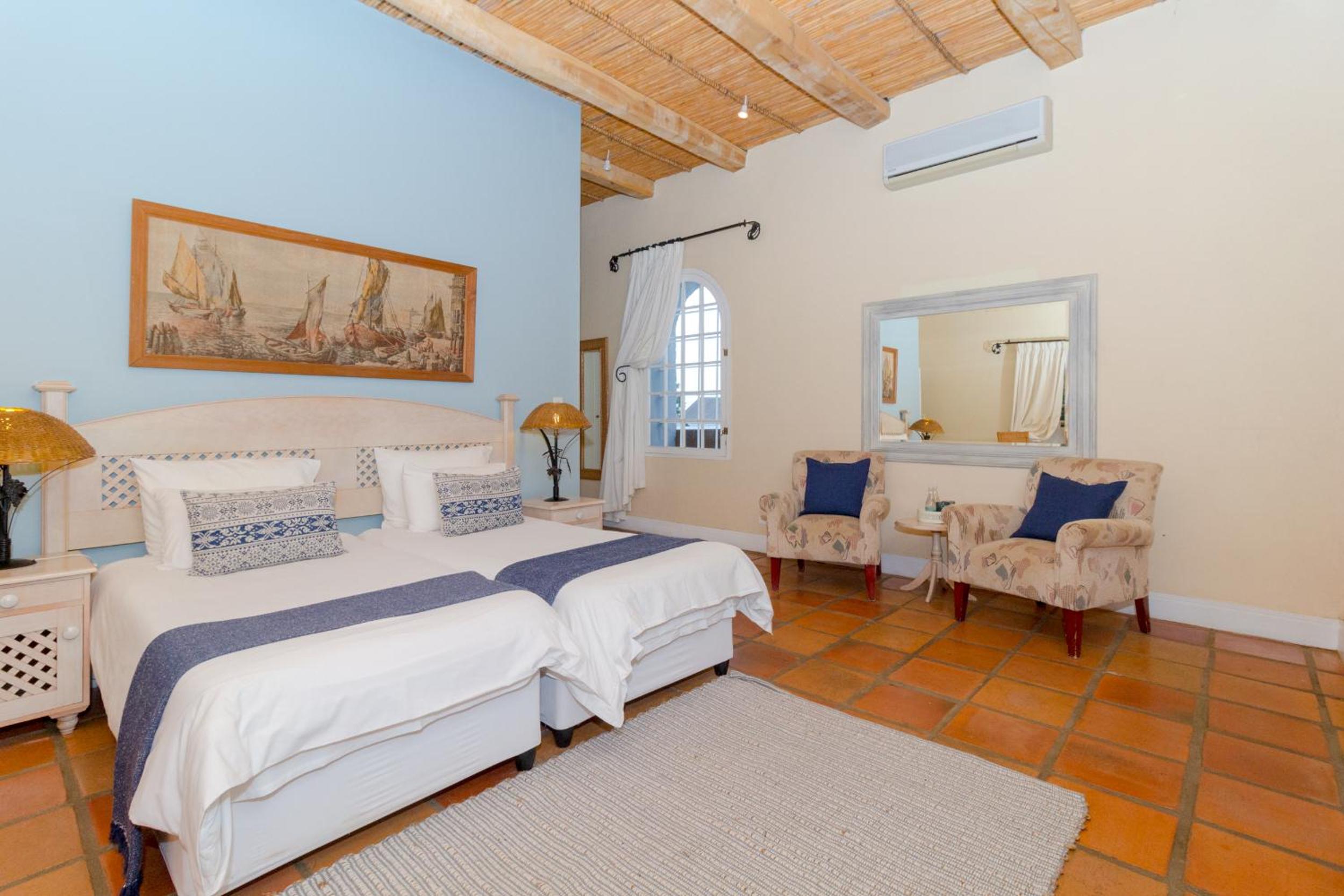 Deluxe Double or Twin Room photo 3
