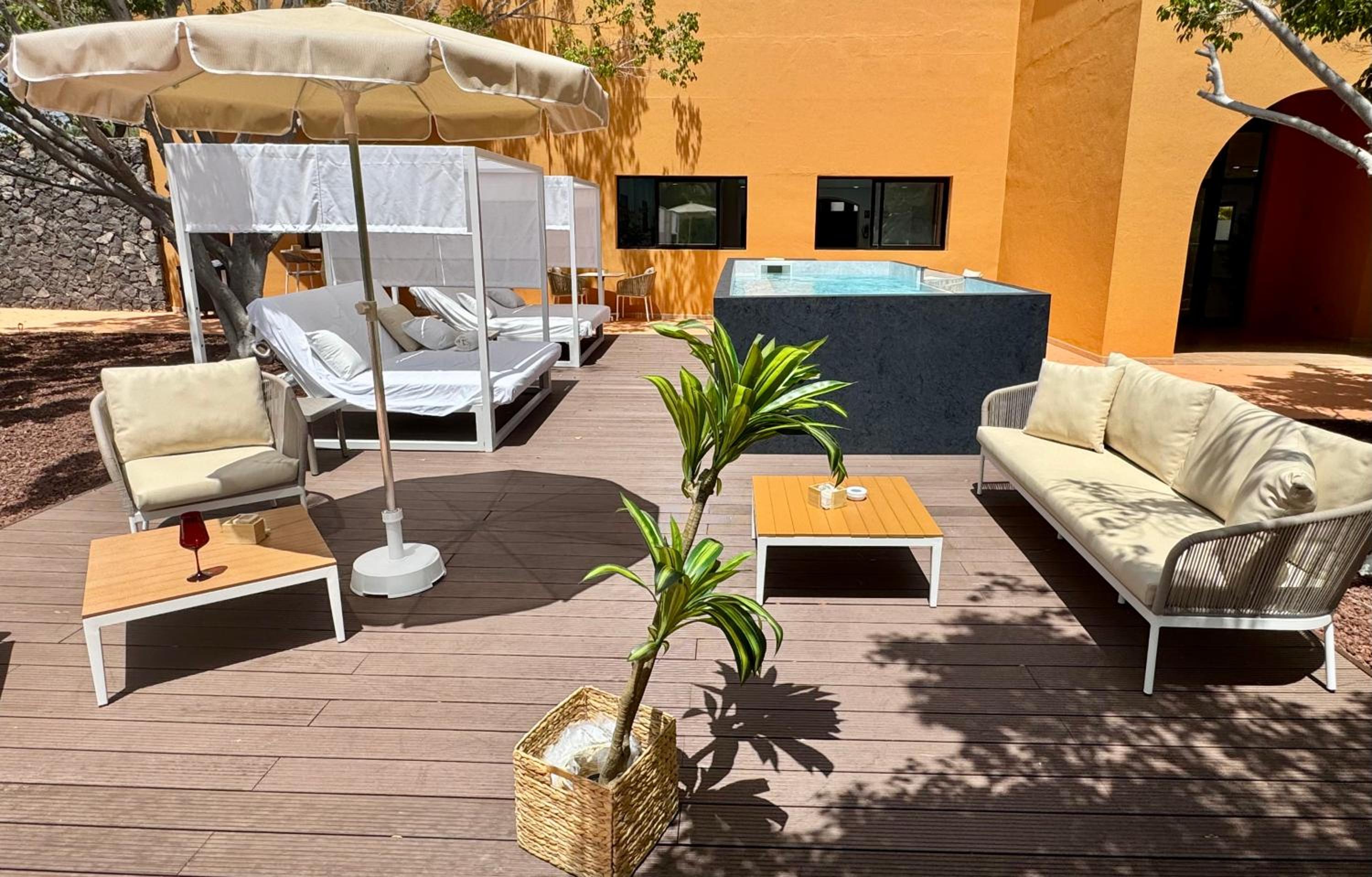 Suite Deluxe (4 Adultos) – MAGMA Service