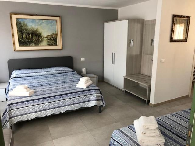 Triple Room With Private Bathroom photo 1