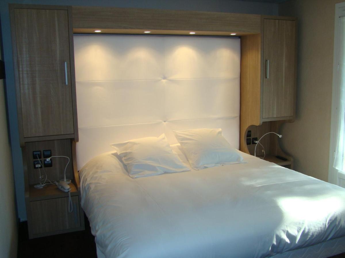 Standard Double Room photo 2