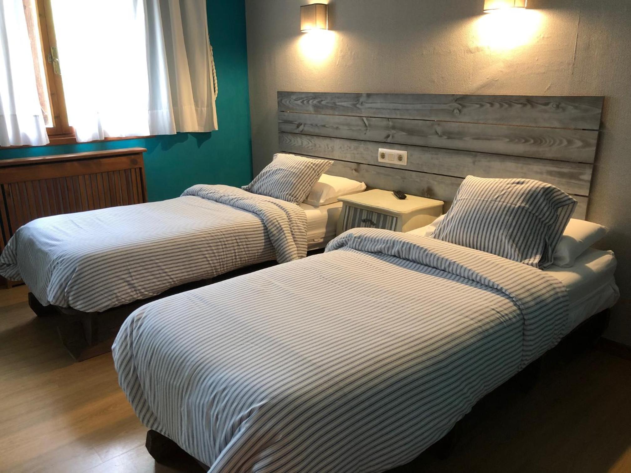 Double or Twin Room photo 2