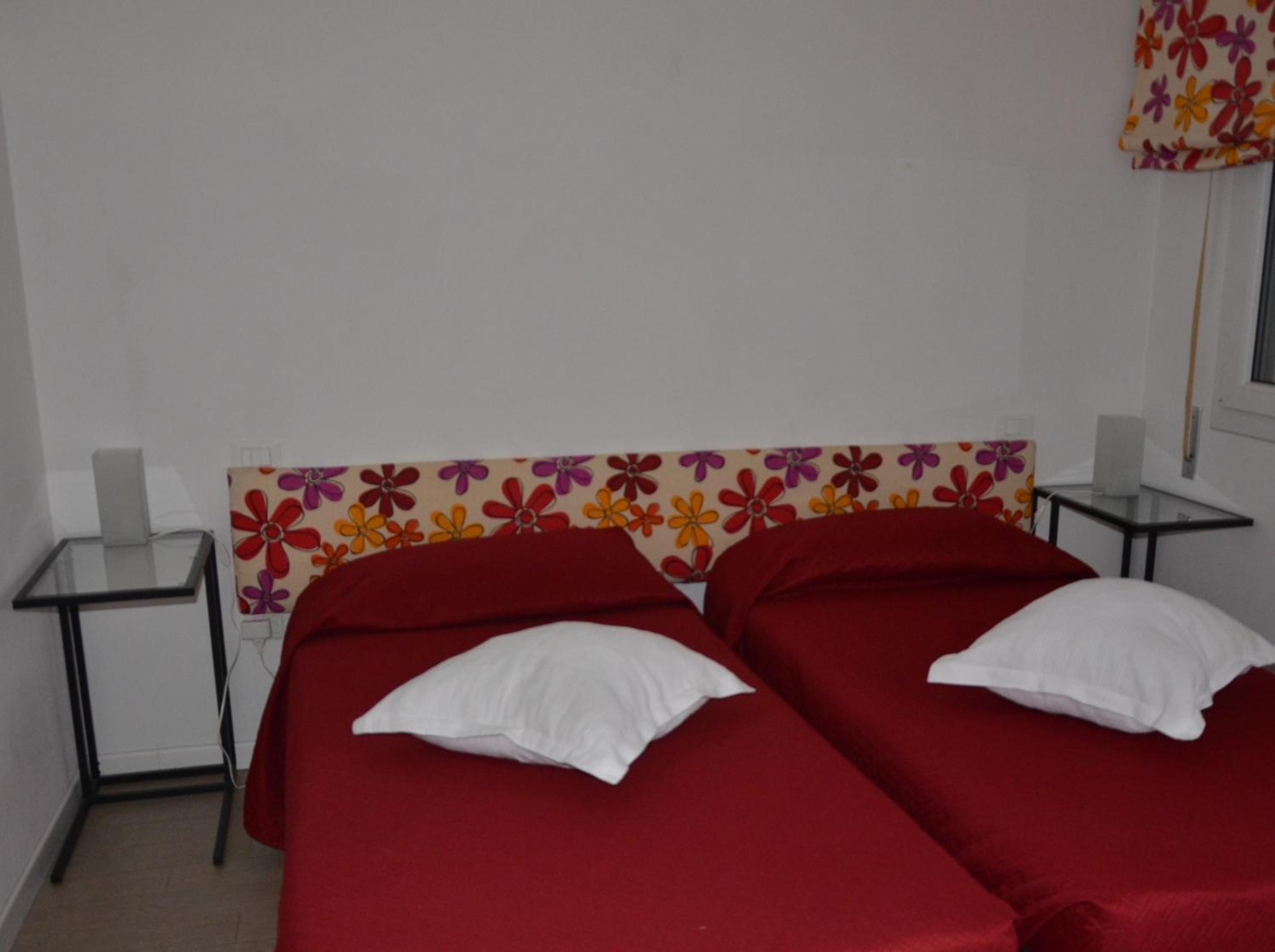 Double or Twin Room with Bathroom photo 2