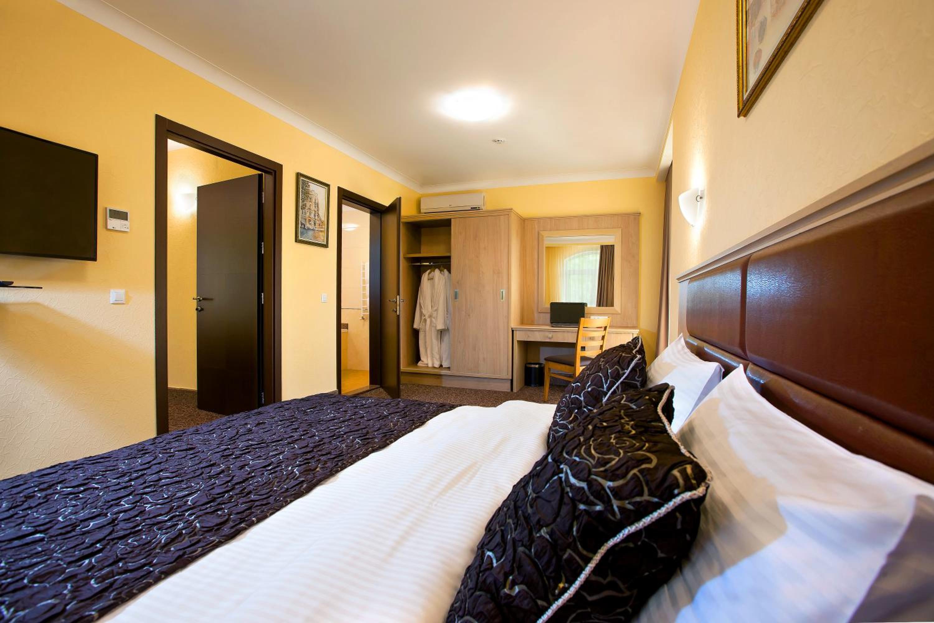 King Suite photo 1
