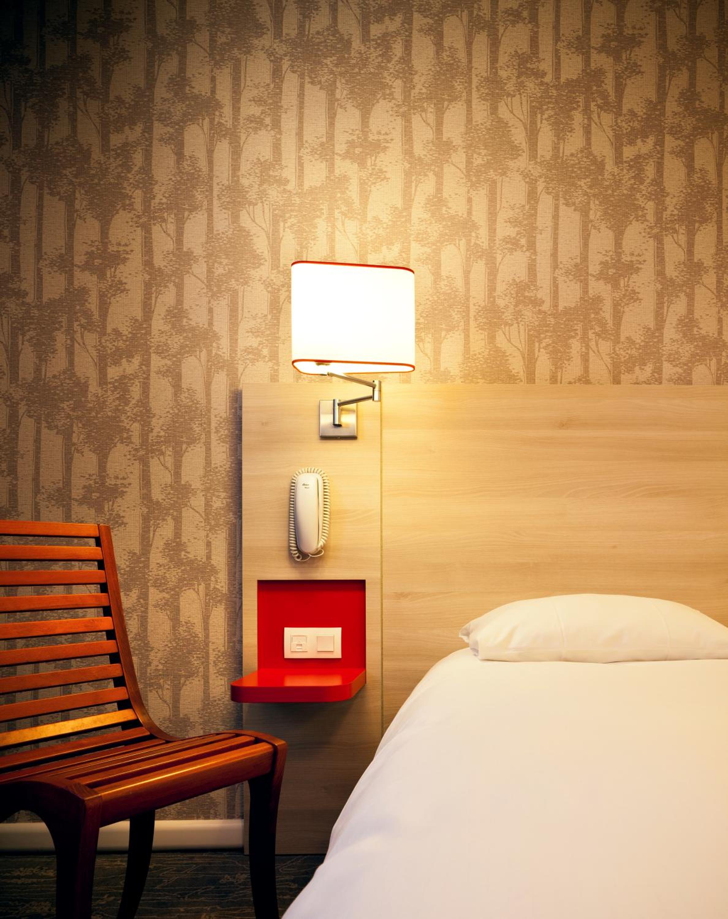 Standard Twin Room - Photo 3