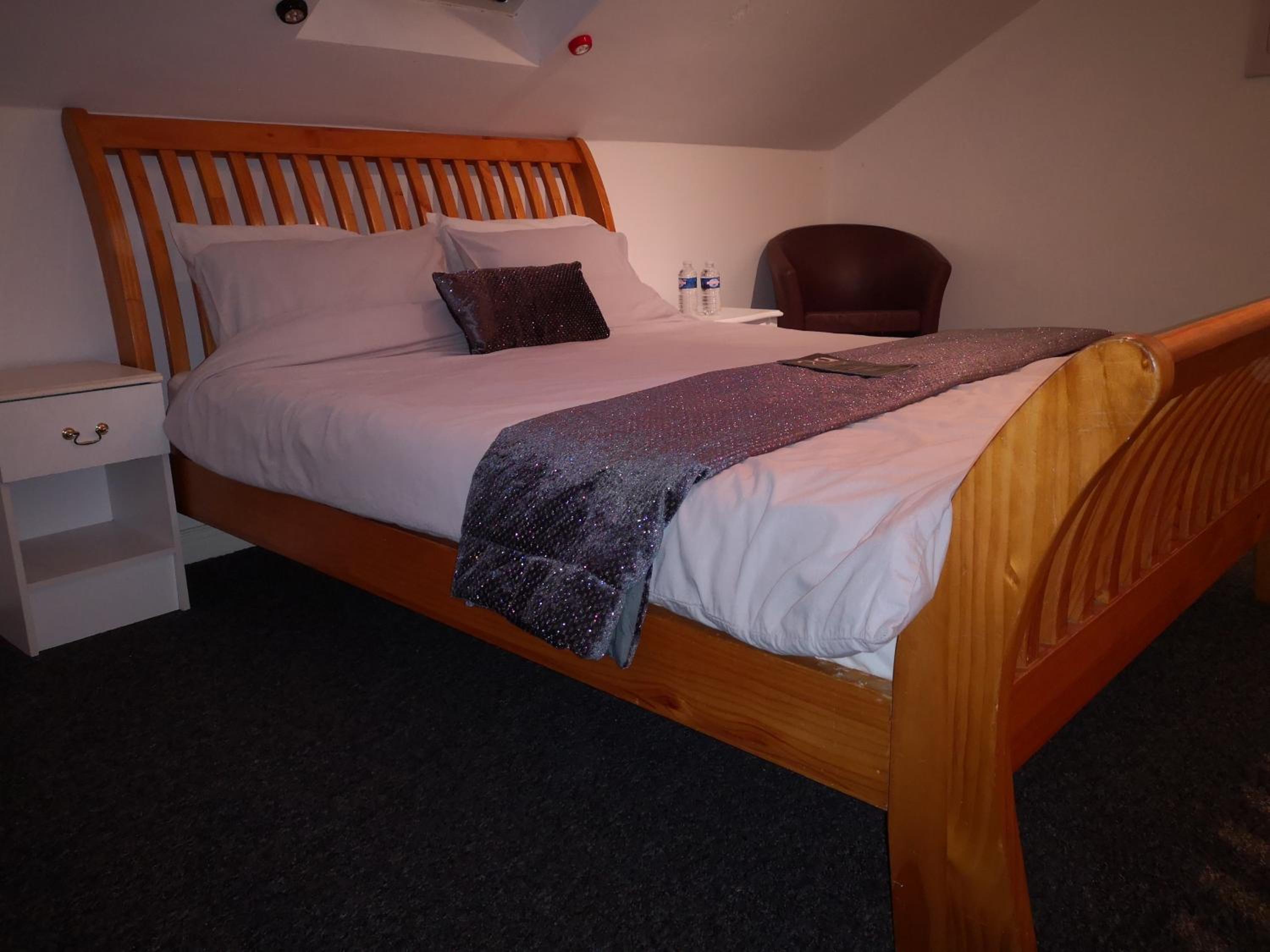 Deluxe Queen Room photo 2