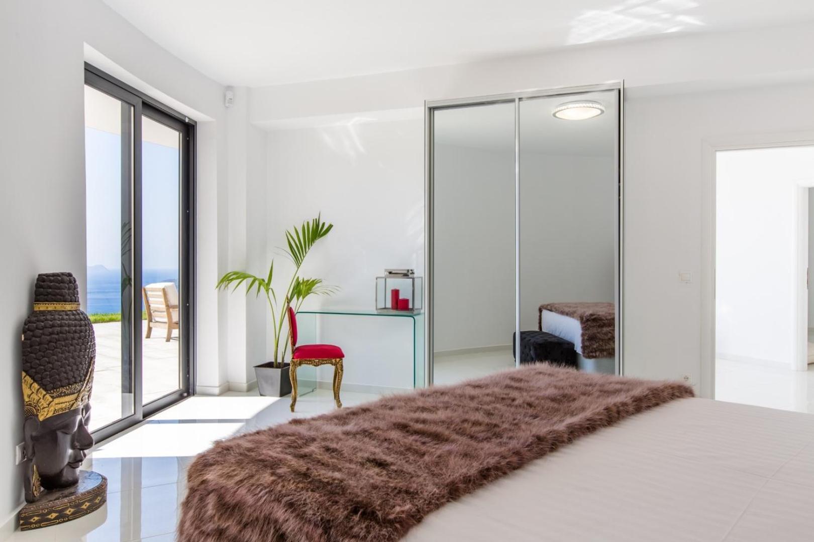 Three-Bedroom Villa photo 1