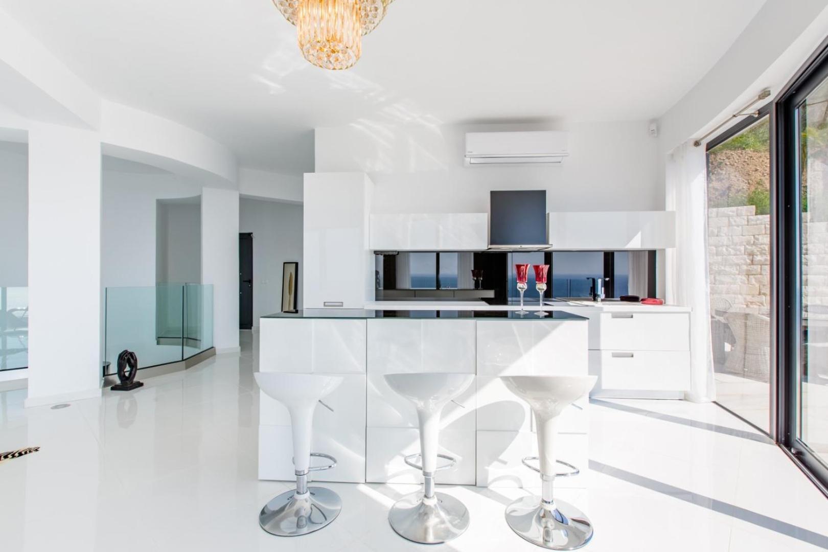 Three-Bedroom Villa photo 2