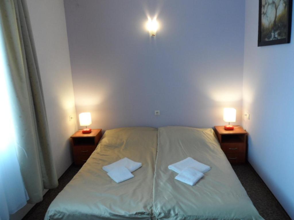 Double or Twin Room photo 1