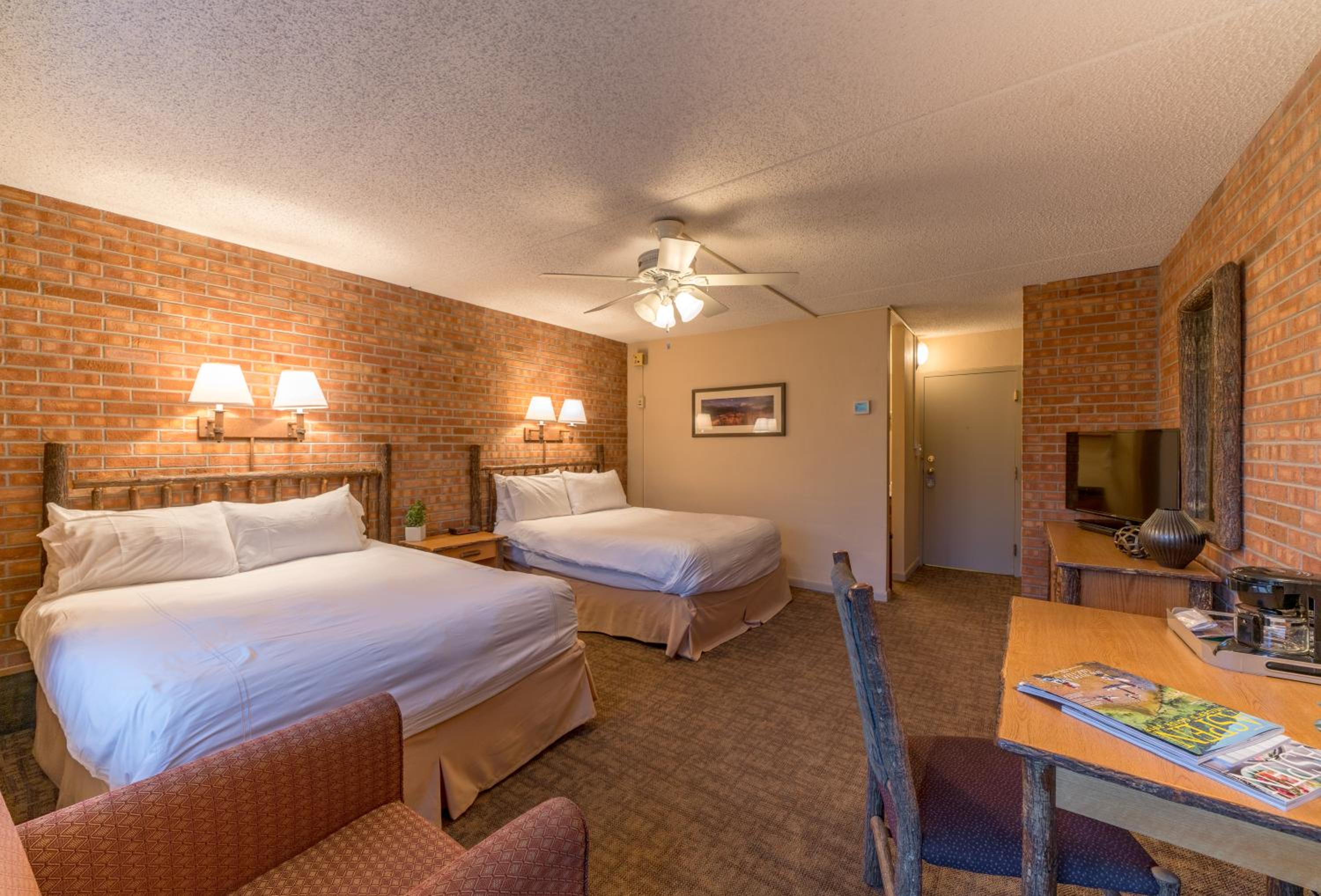 Standard queen room with 2 queen beds