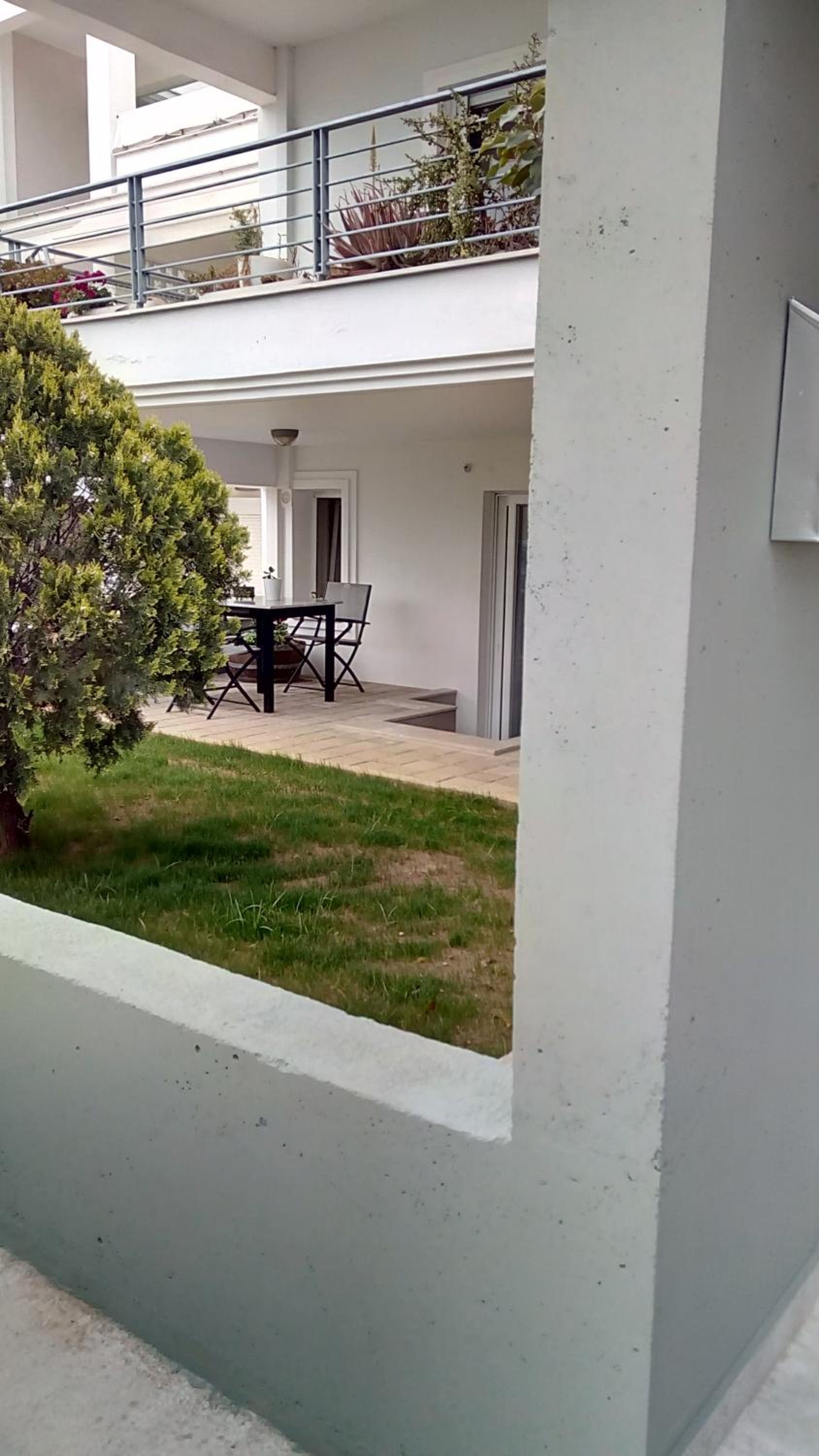 Studio Apartment - Photo 19