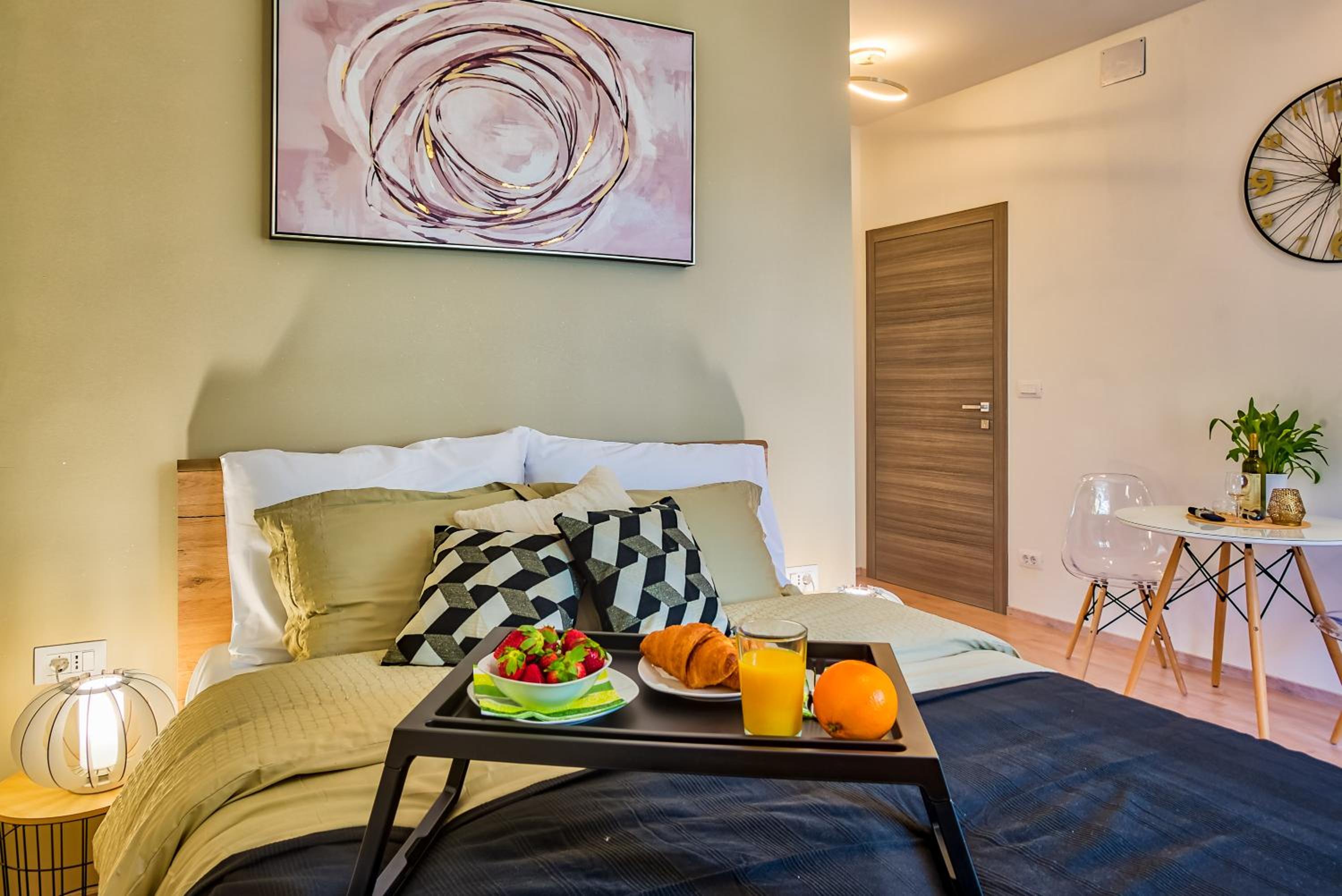 Studio Apartment