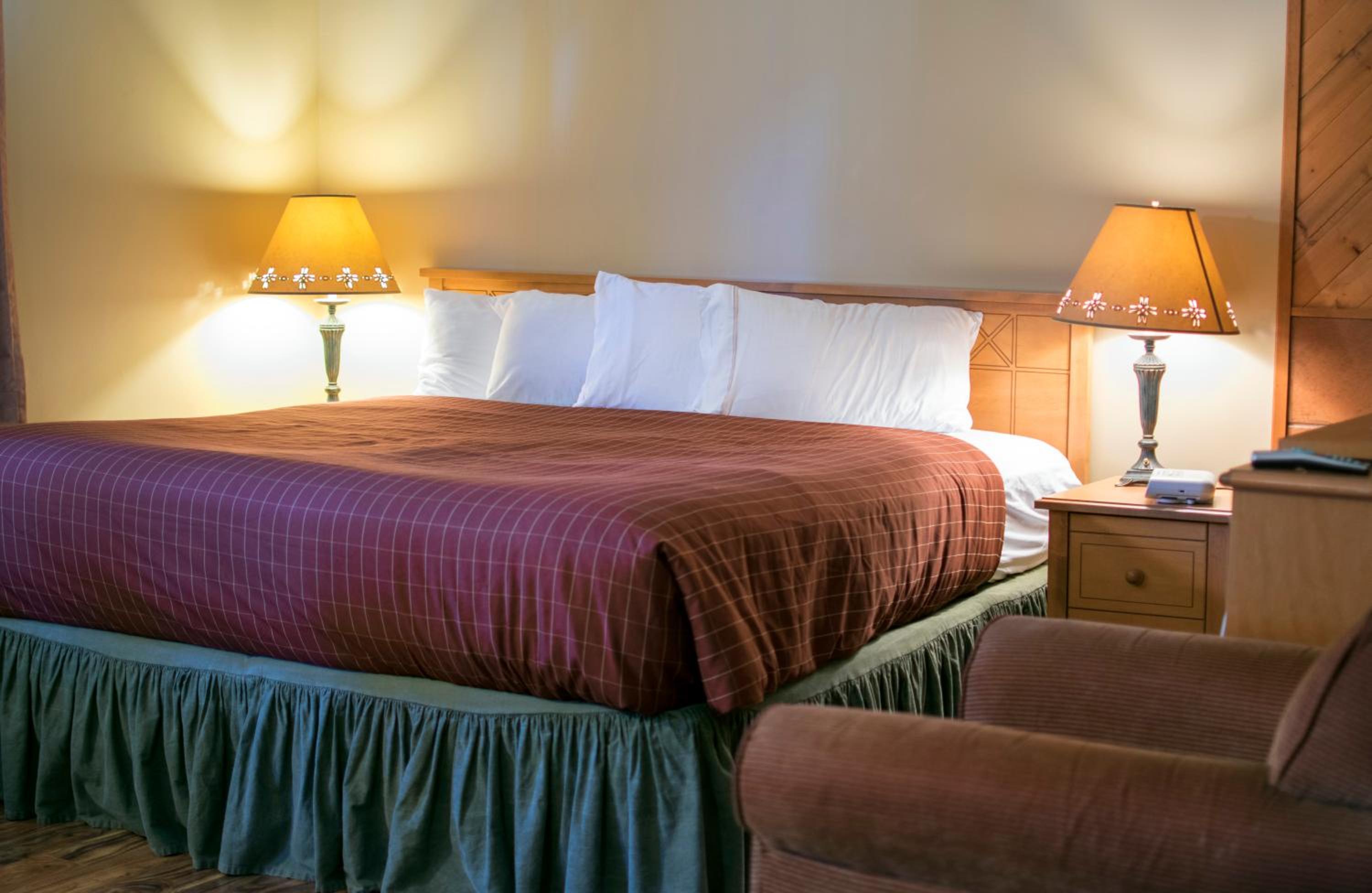 Deluxe Double Room - Photo 21