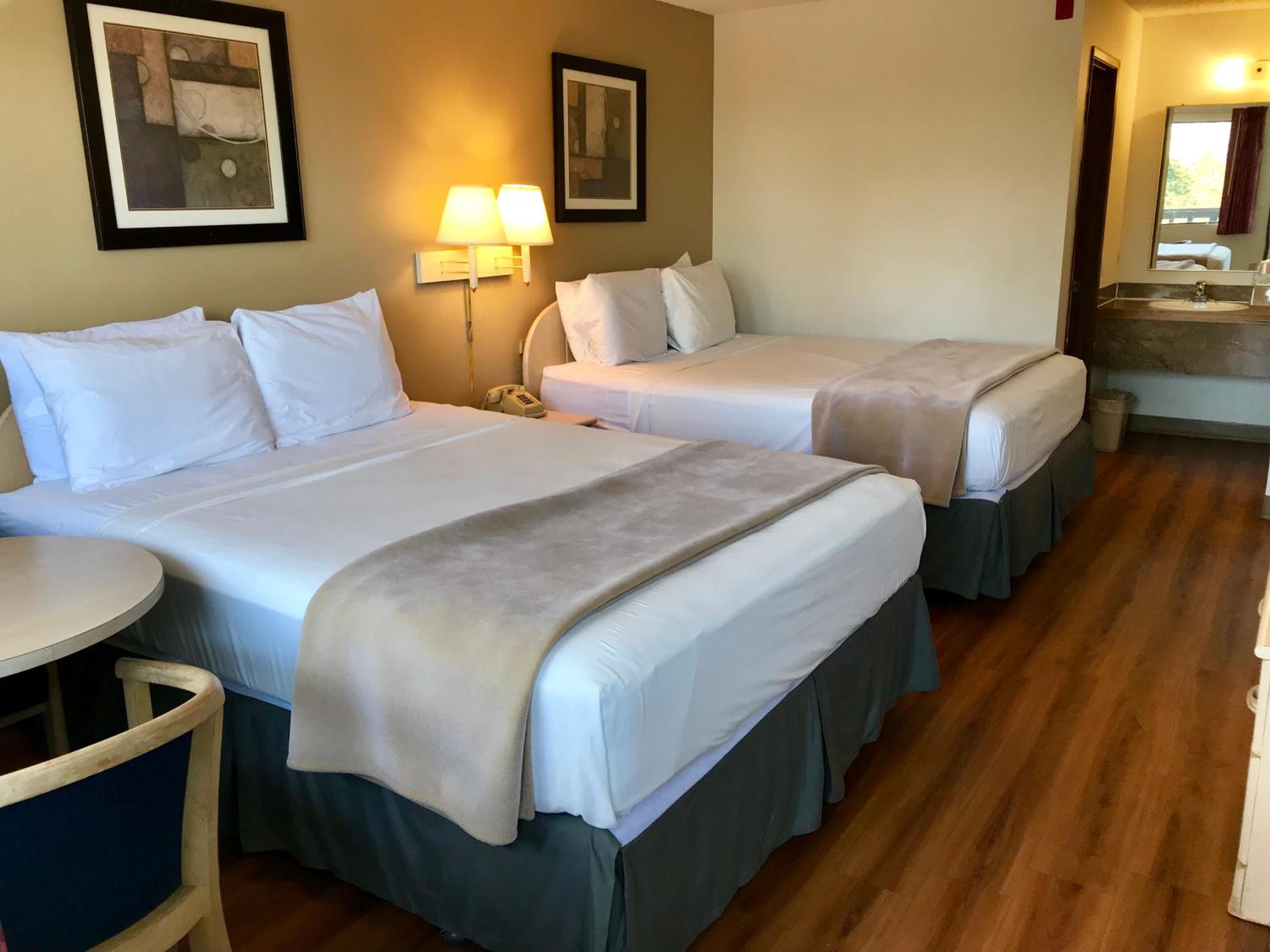 Queen Room with Two Queen Beds - Photo 1
