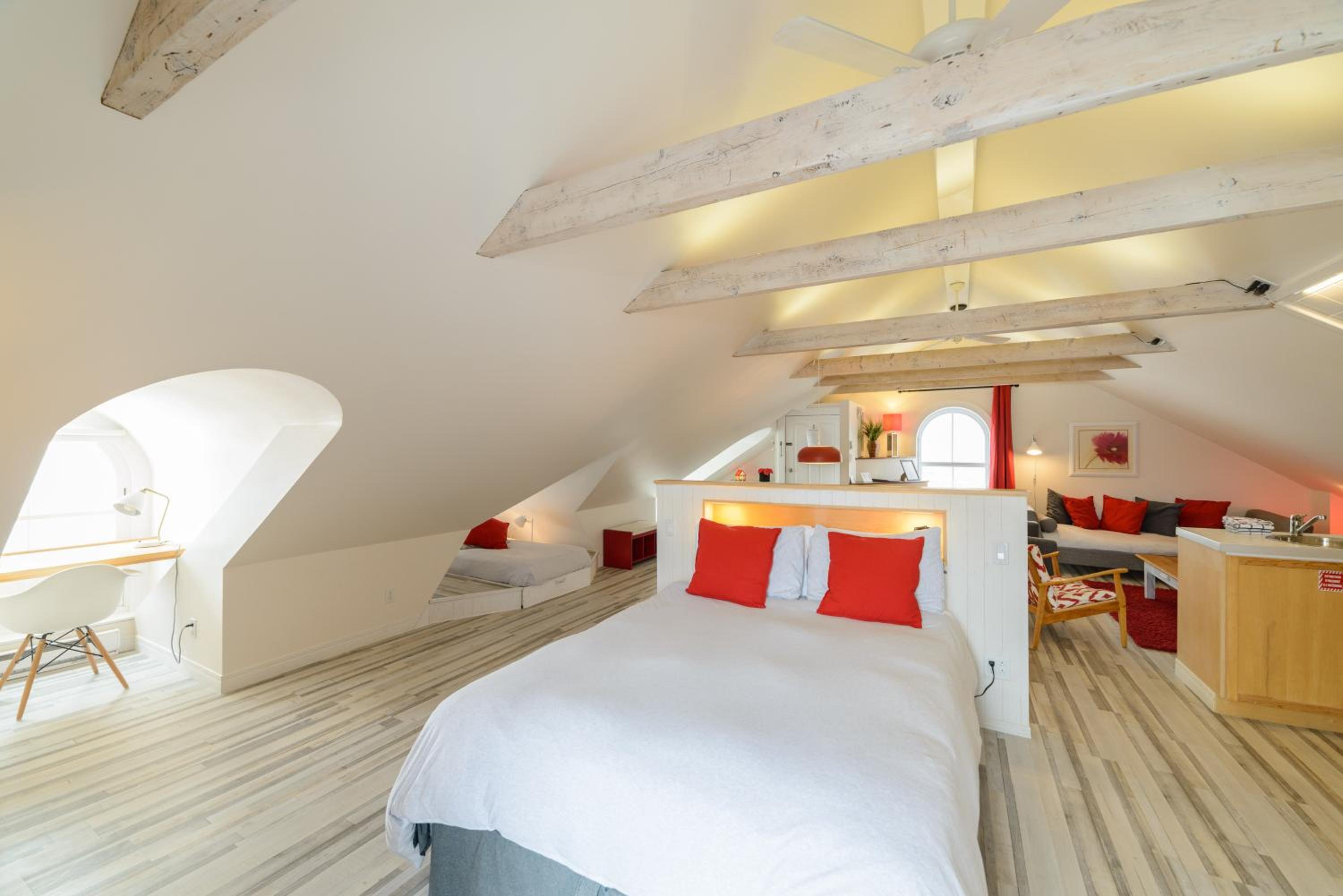 Loft - Photo 3