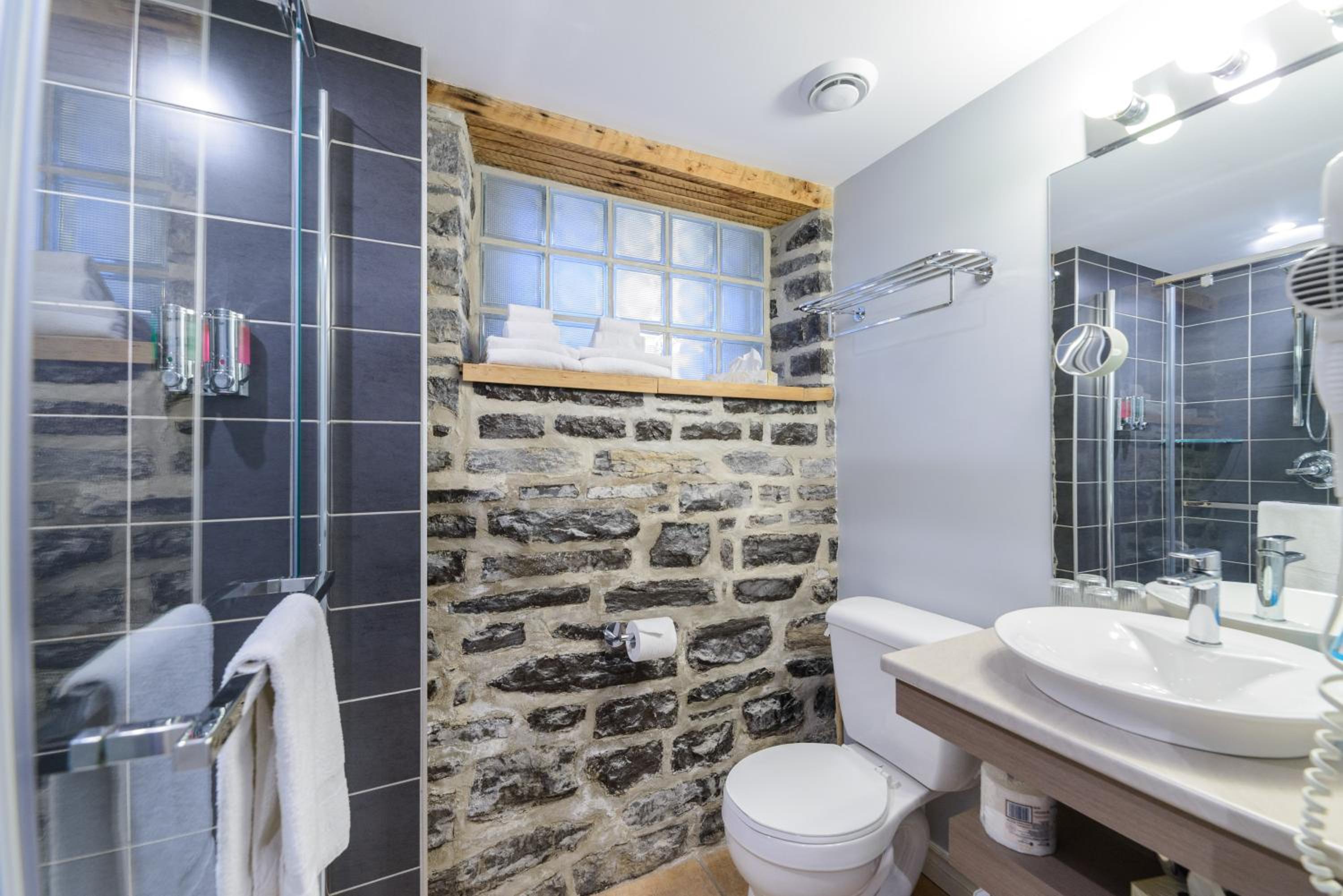Superior Room with Stone Wall  - Photo 2