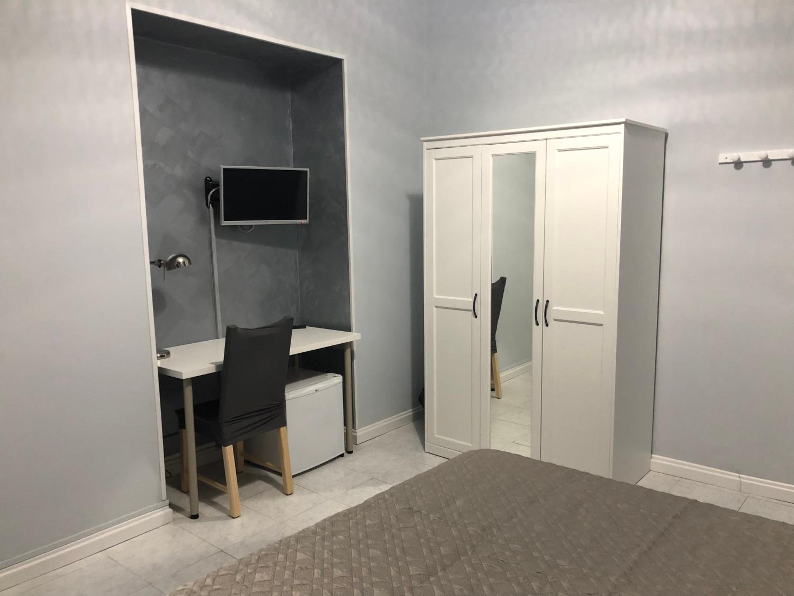 Double Room - Photo 15