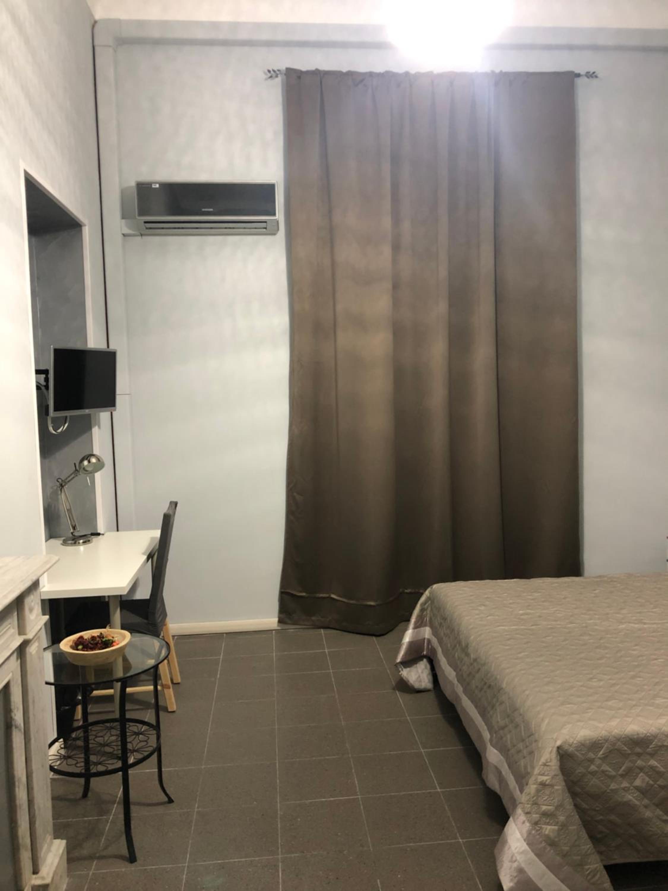 Double Room - Photo 8