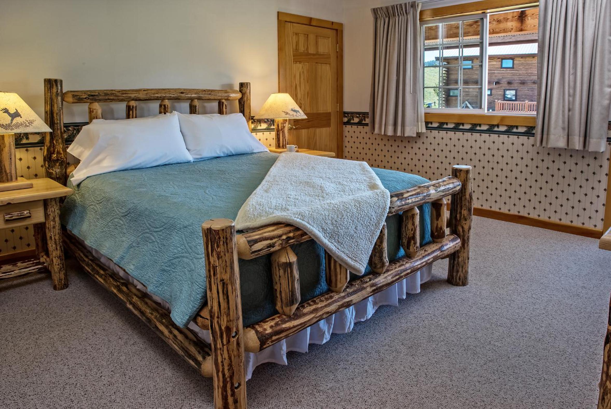 Double Room with Mountain View