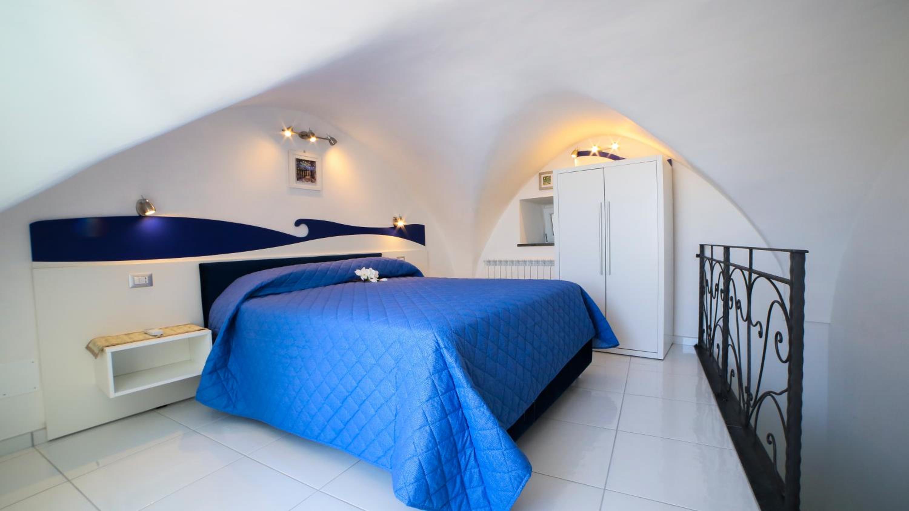 One-Bedroom House photo 2