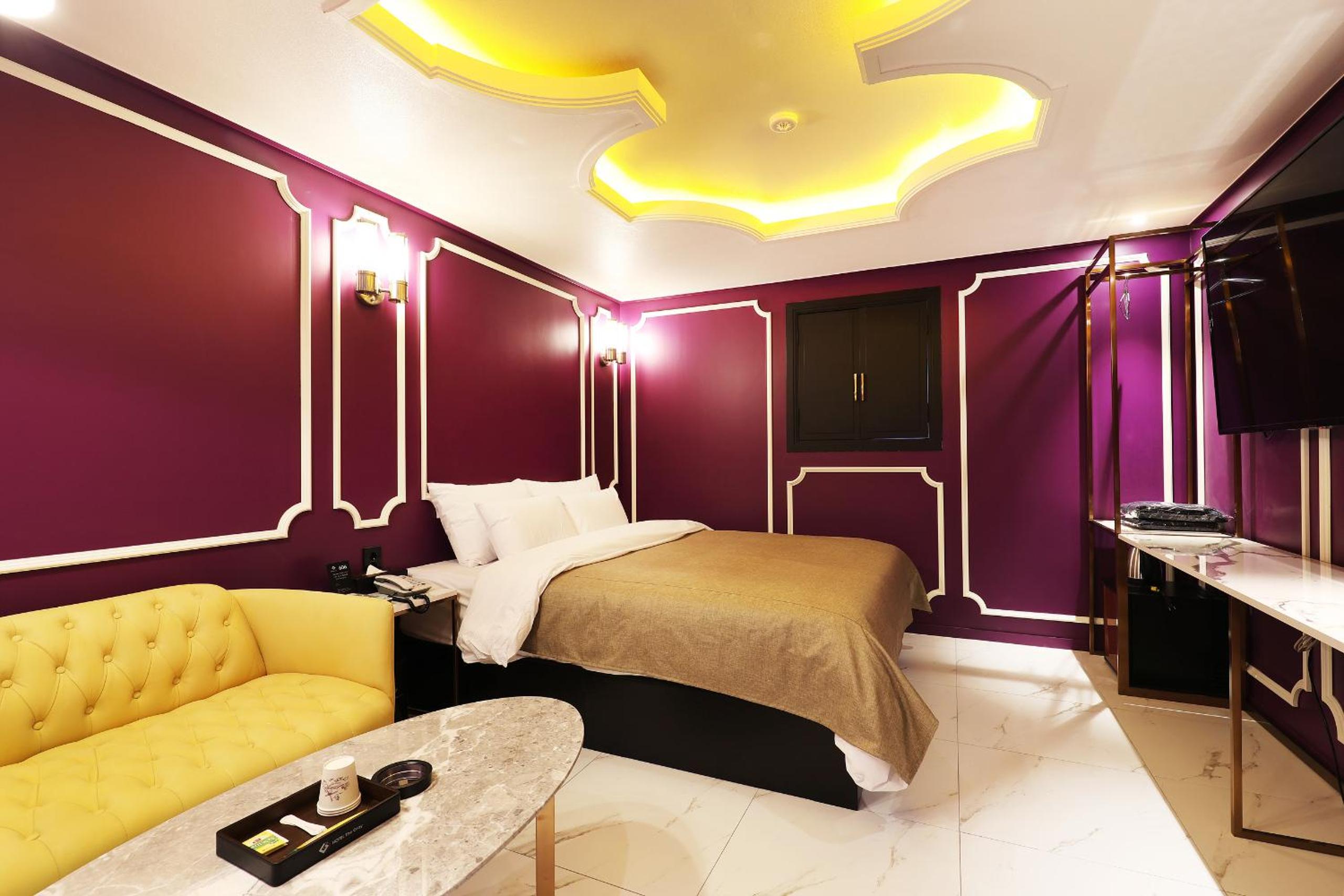 Standard Double Room - Photo 4