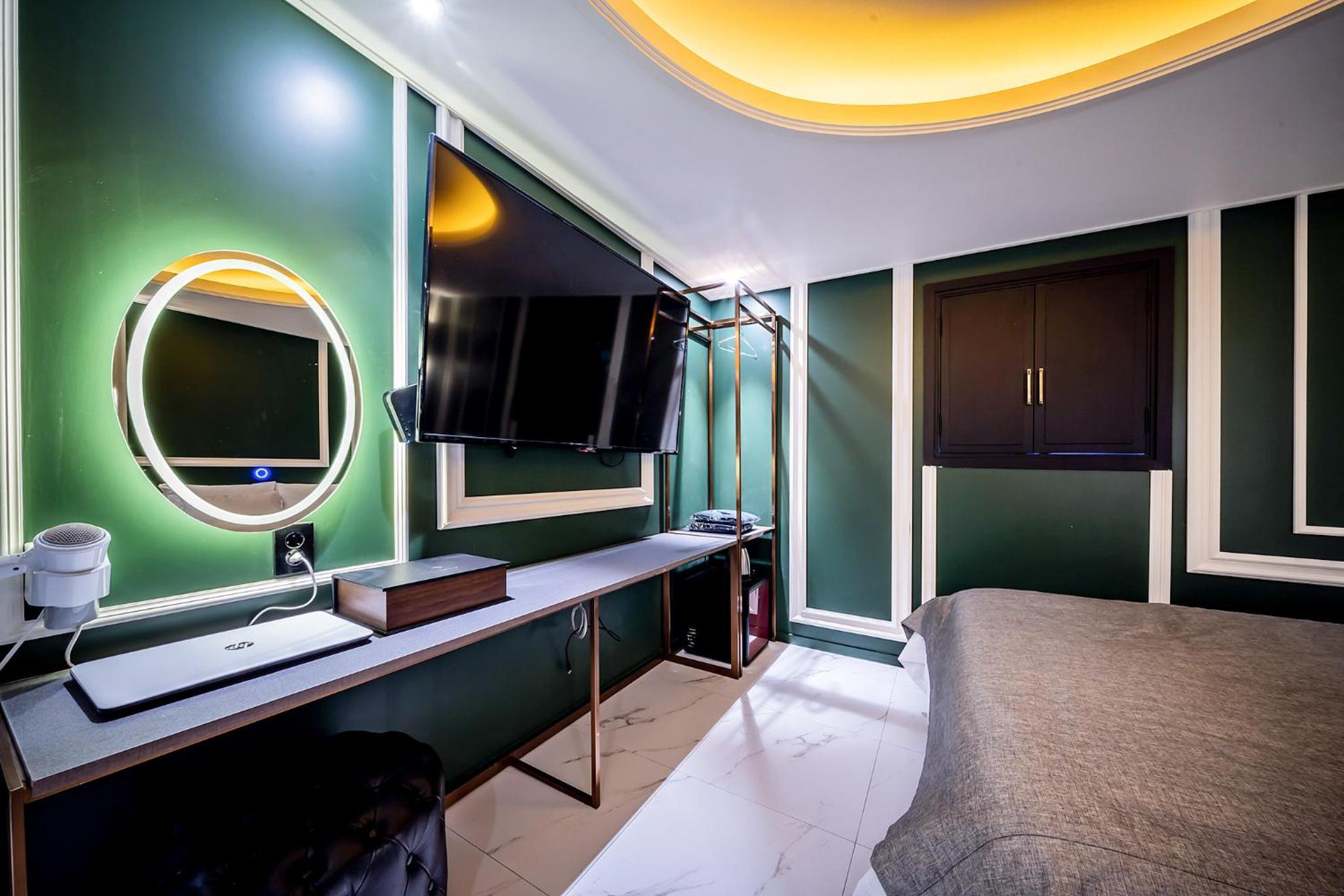 Standard Double Room - Photo 1