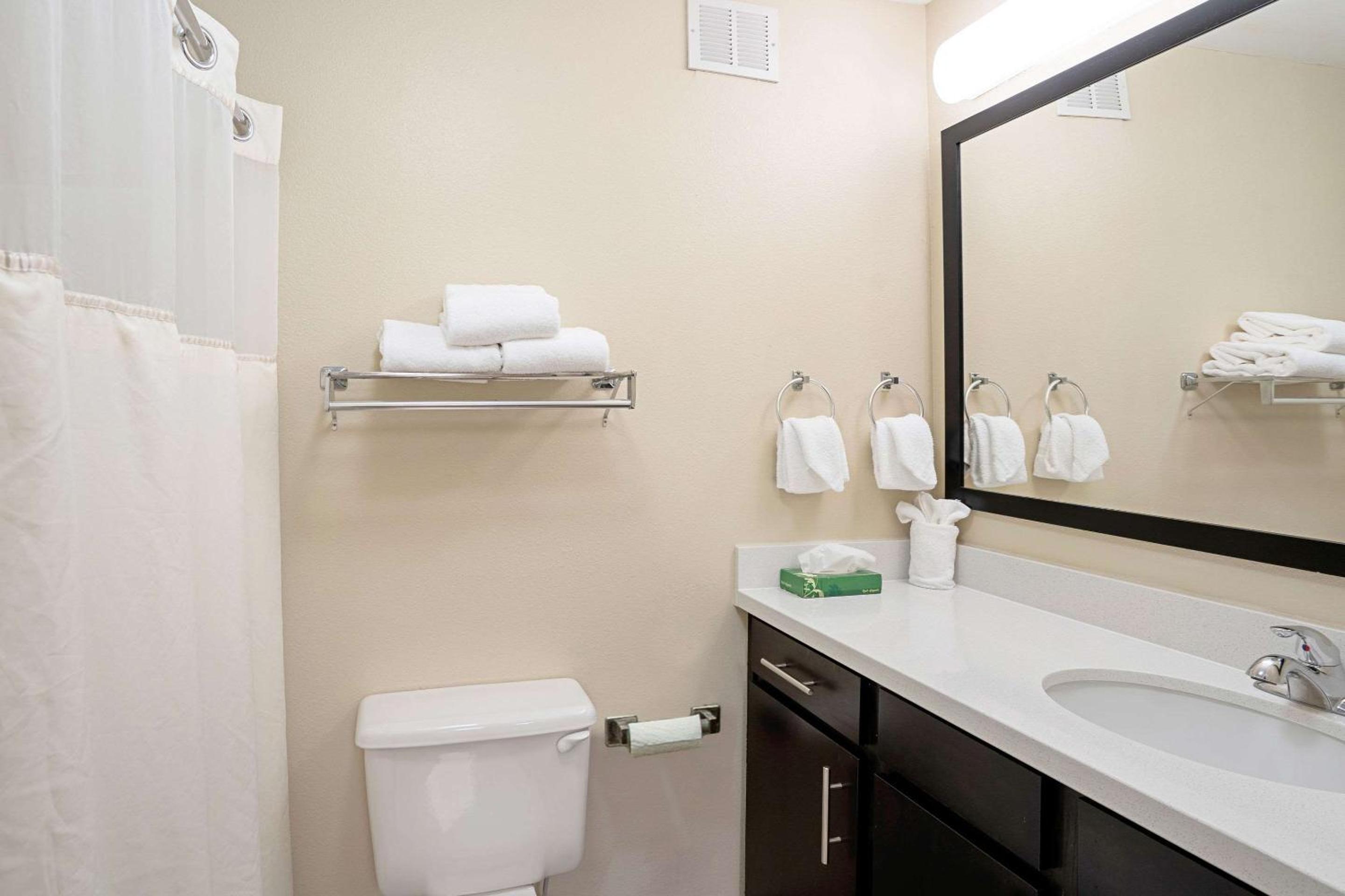 Double Suite - Non -Smoking photo 3