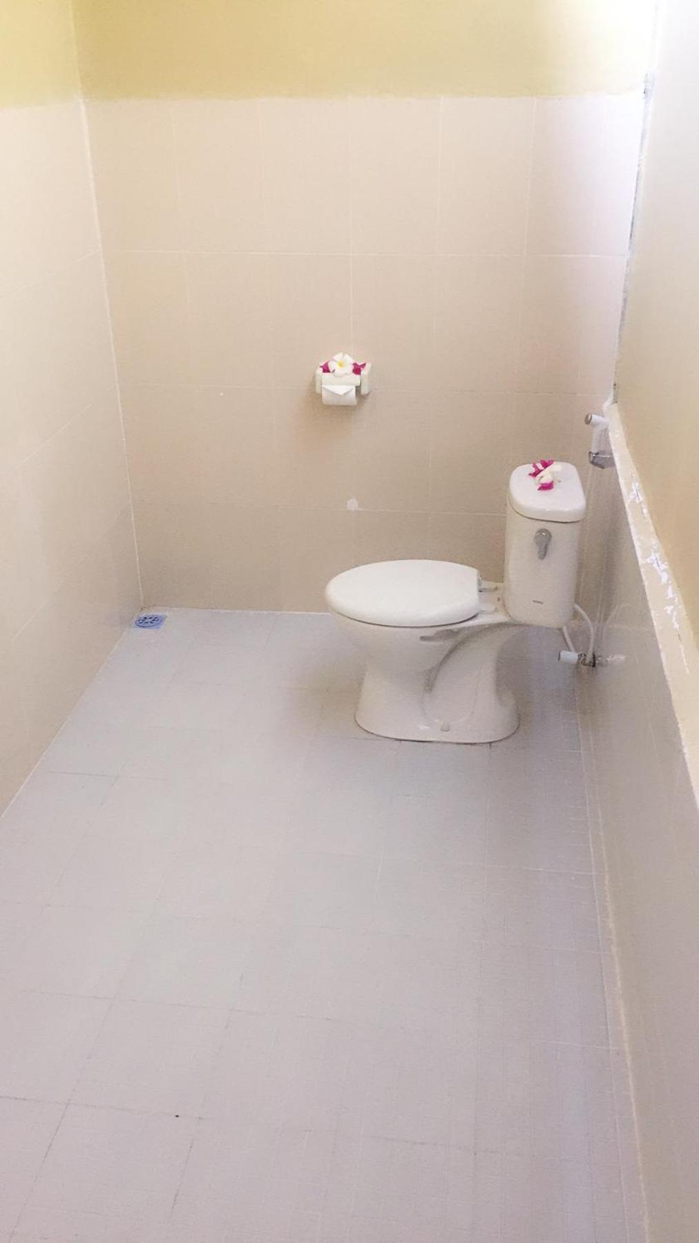 Standard Double Room - Photo 10