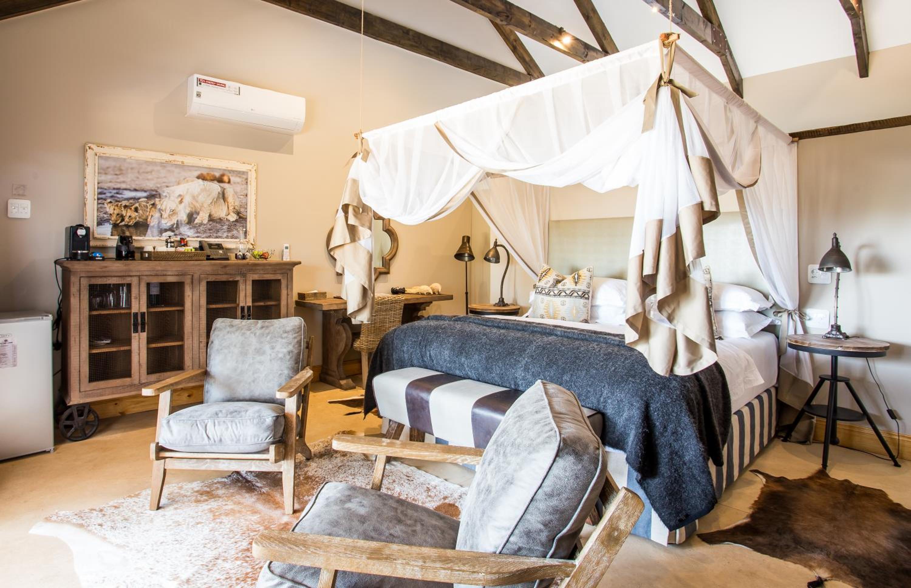 Standard Room Old Barn Includes 2 Game Drives photo 3