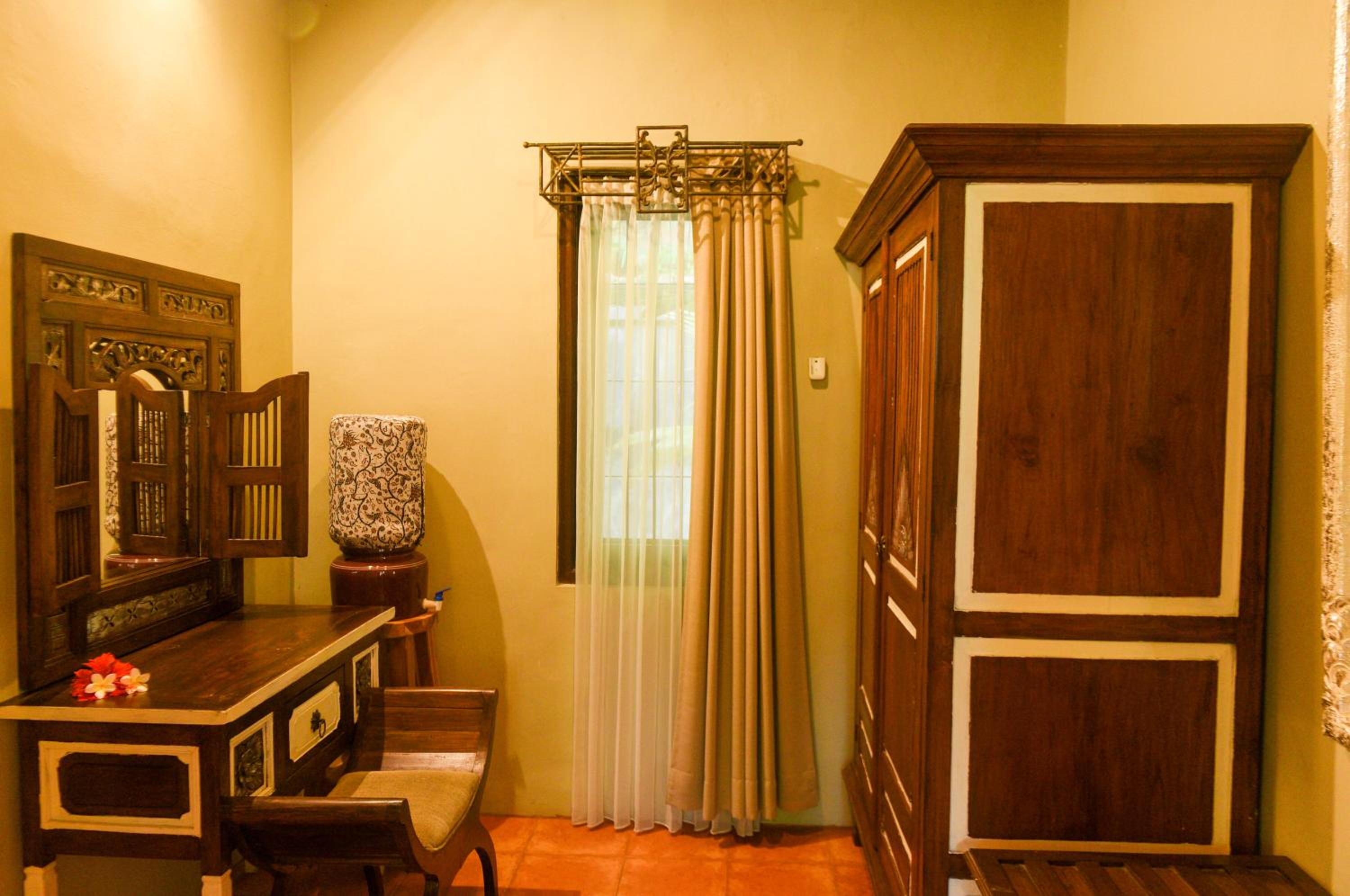 Private Bungalow - Photo 1