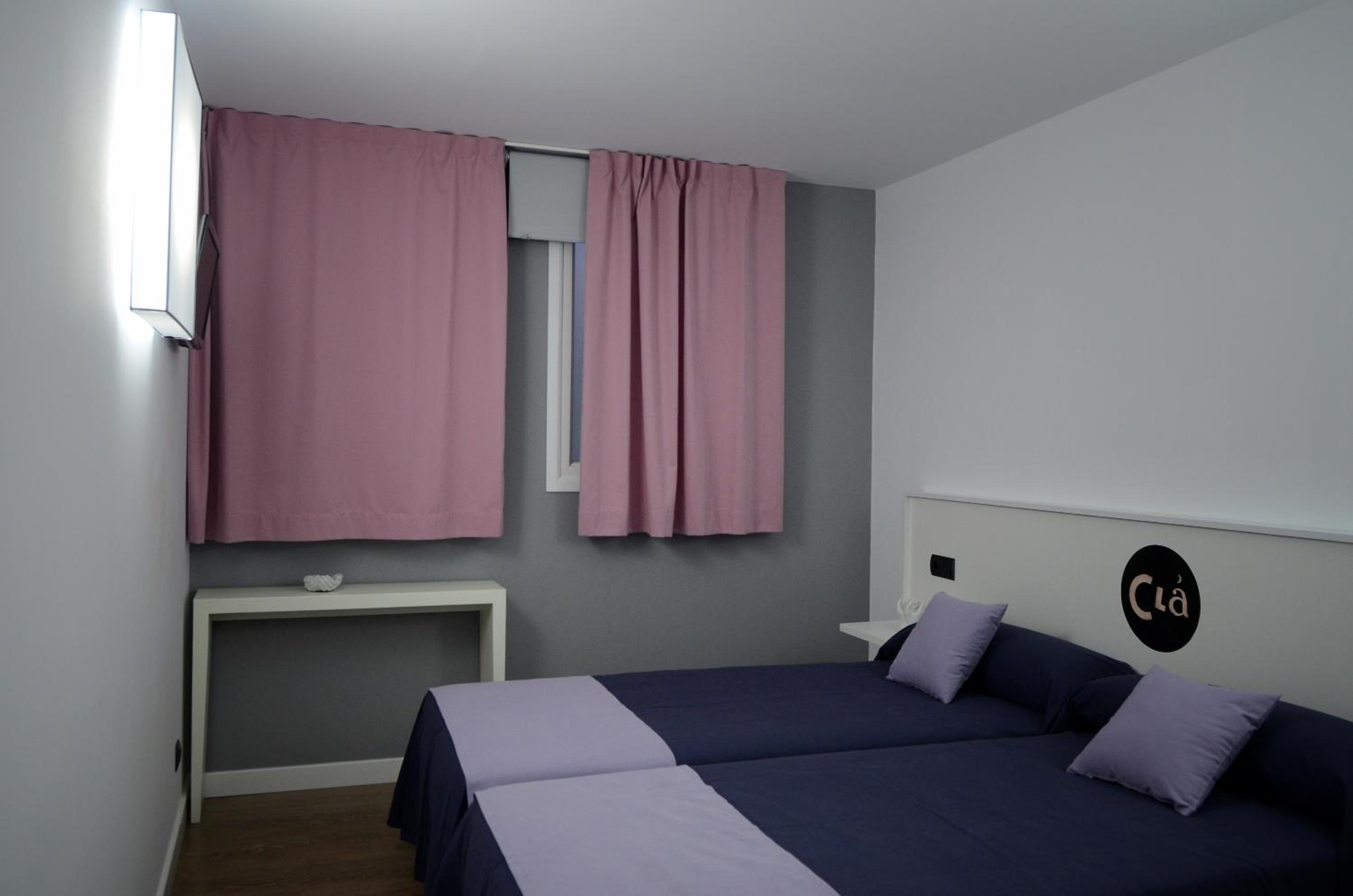 Double or Twin Room photo 2