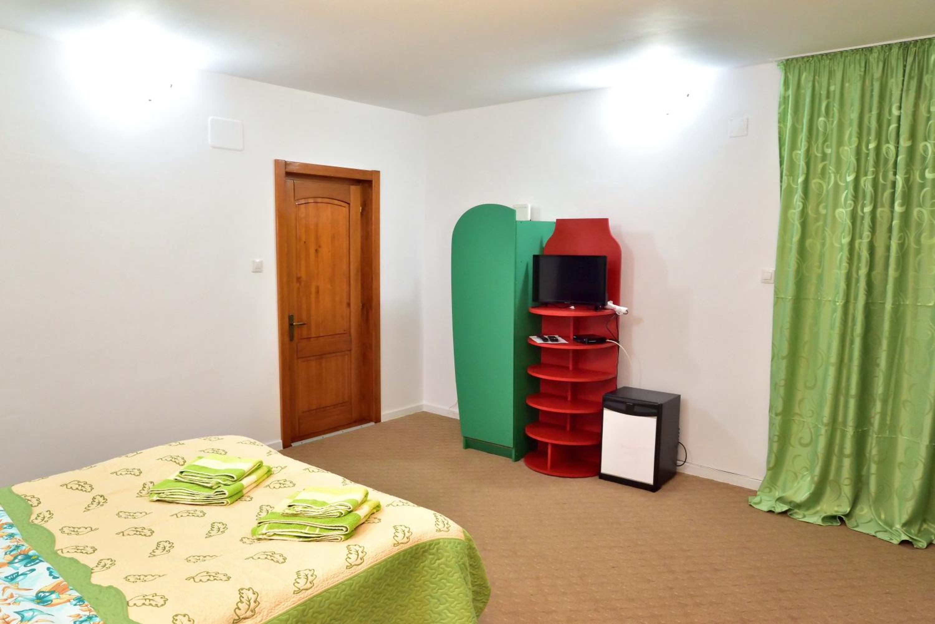 Large Double Room photo 3